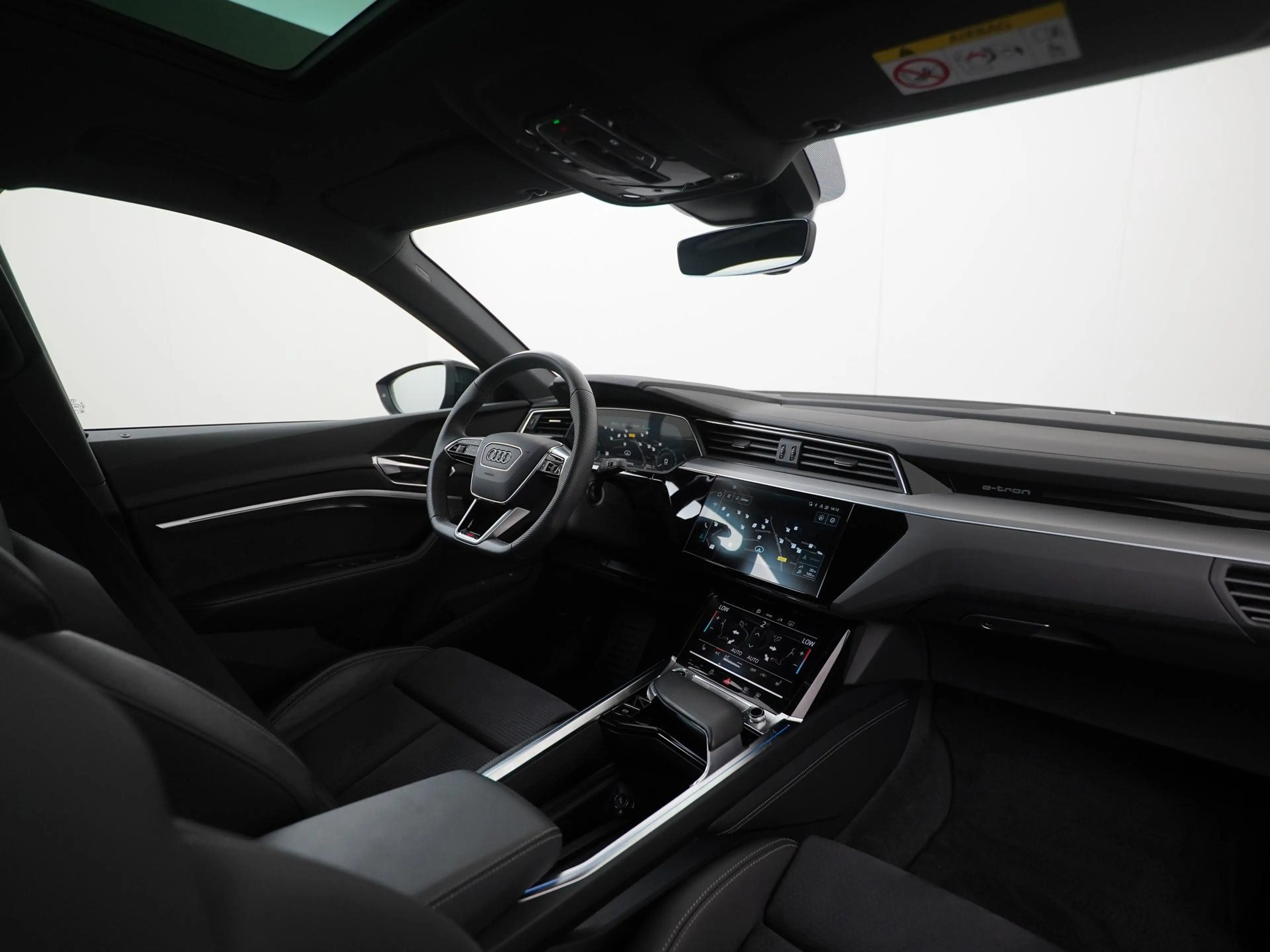 Audi e-tron 55 quattro S-Line Black Style 95 kWh | SOH 95% | P — photo 2