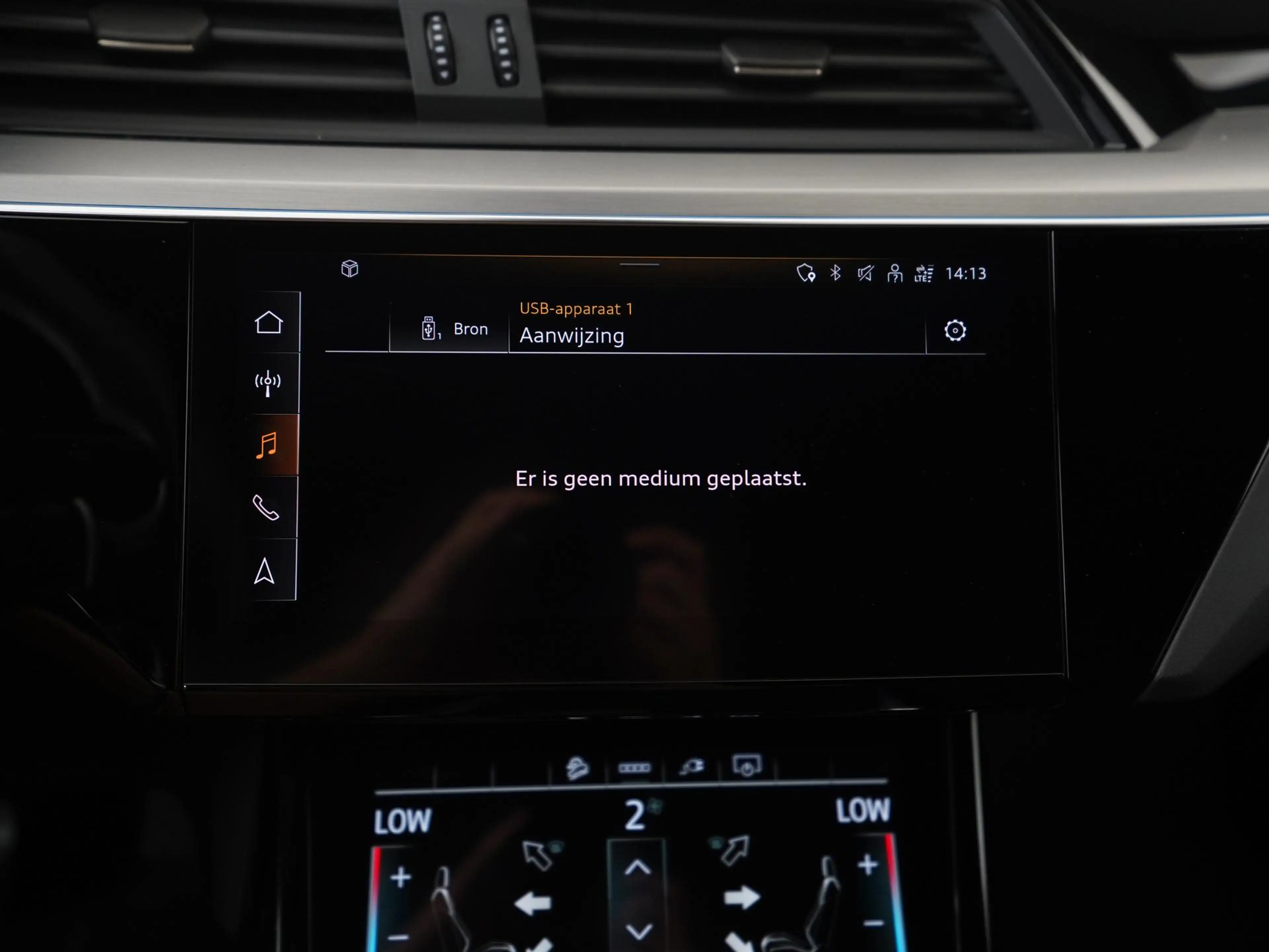 Audi e-tron 55 quattro S-Line Black Style 95 kWh | SOH 95% | P — photo 14