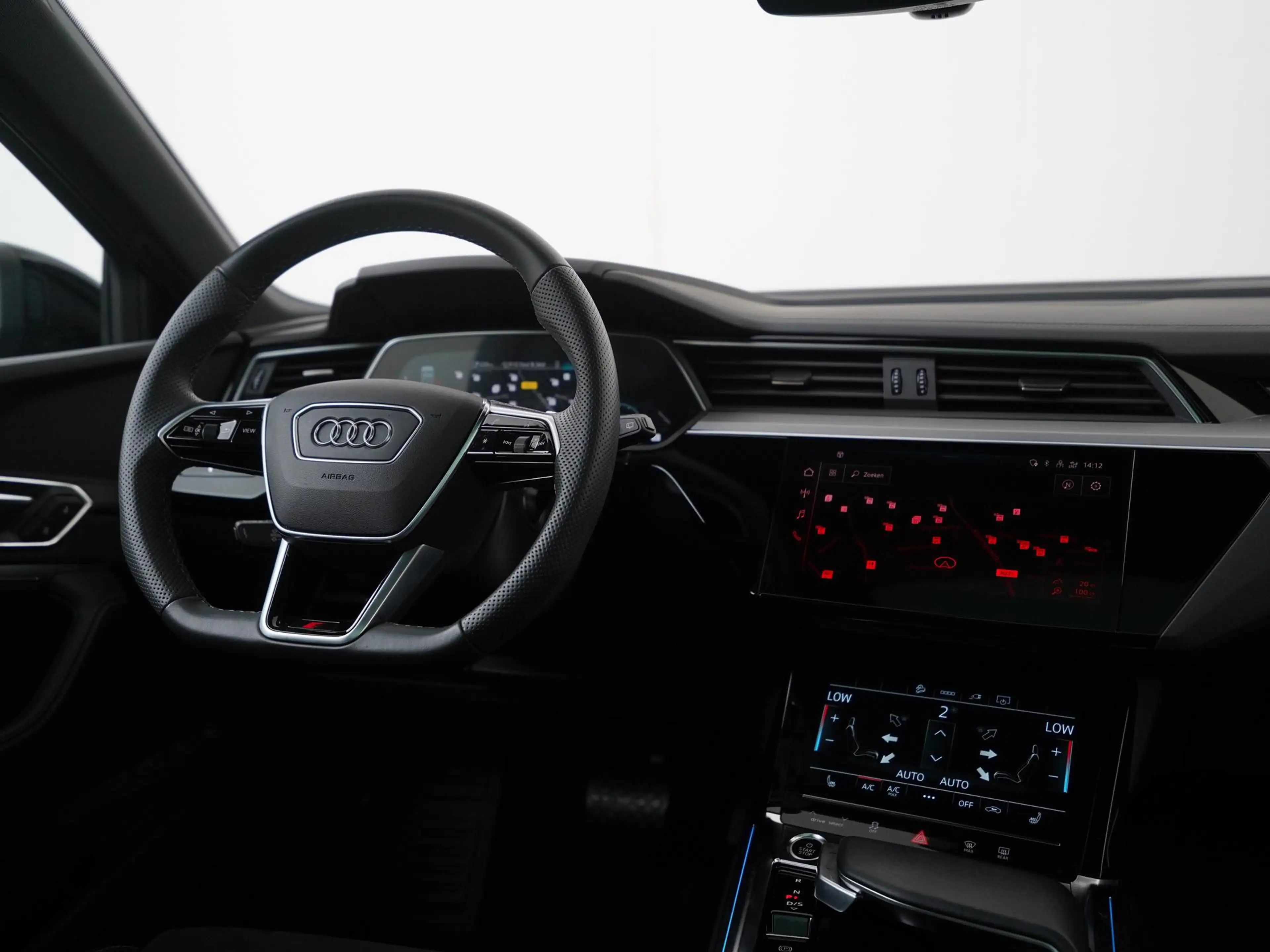 Audi e-tron 55 quattro S-Line Black Style 95 kWh | SOH 95% | P — photo 5