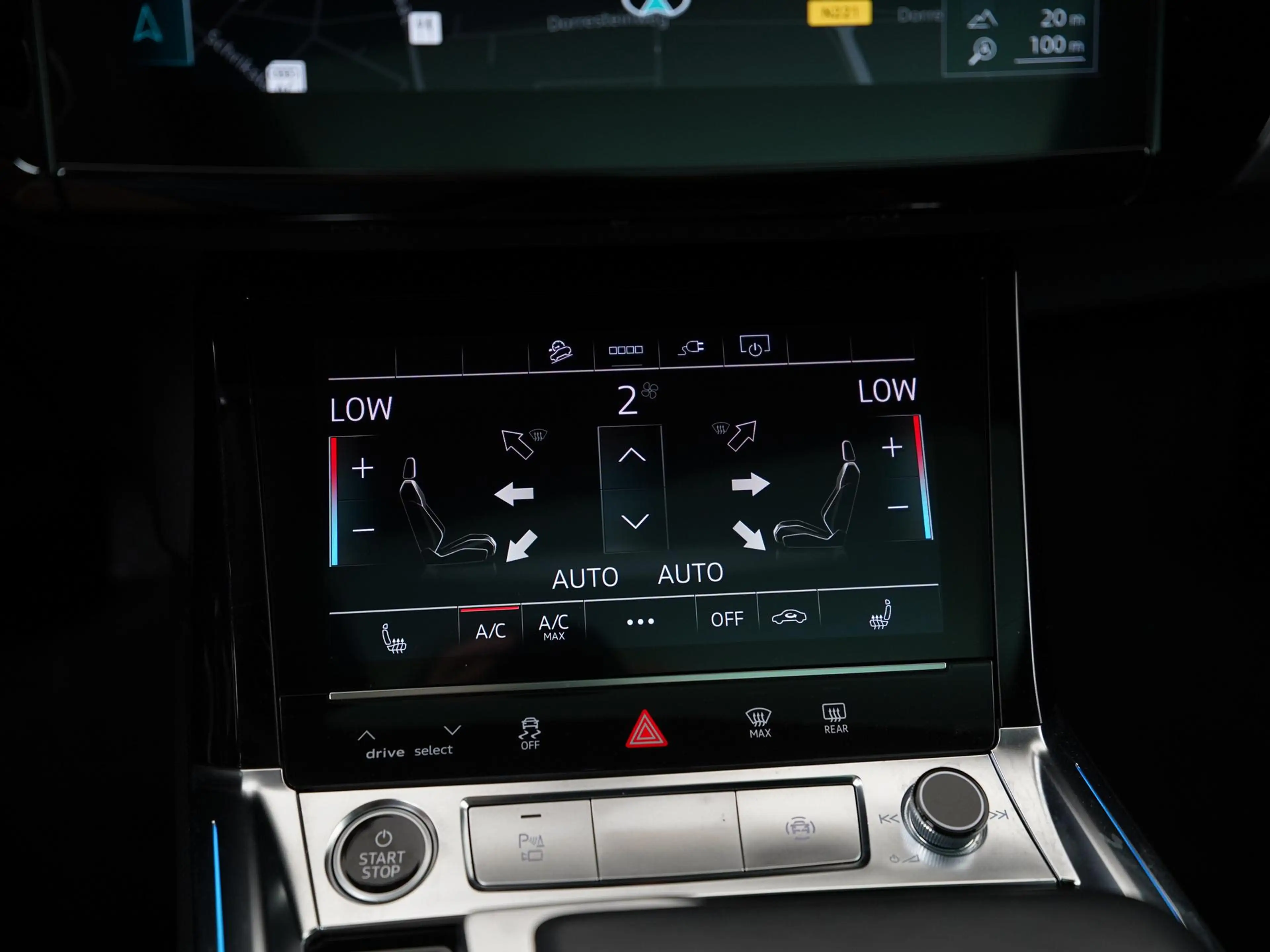 Audi e-tron 55 quattro S-Line Black Style 95 kWh | SOH 95% | P — photo 11