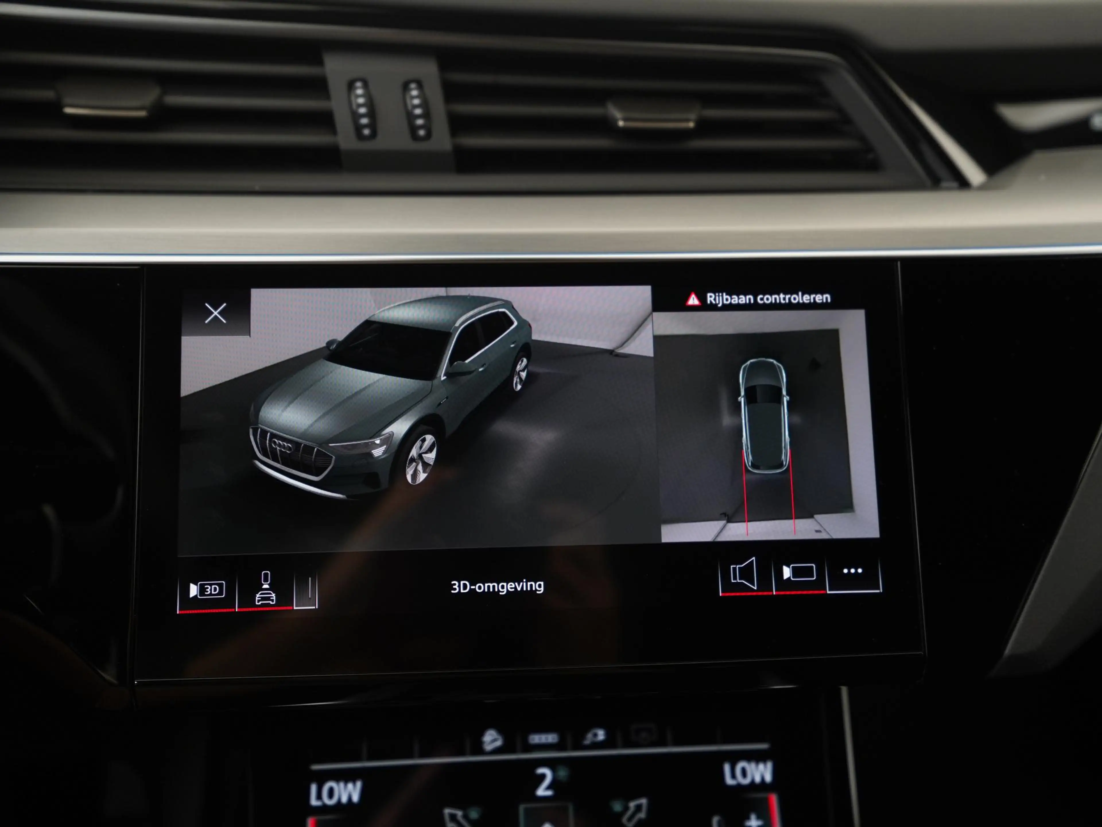Audi e-tron 55 quattro S-Line Black Style 95 kWh | SOH 95% | P — photo 28