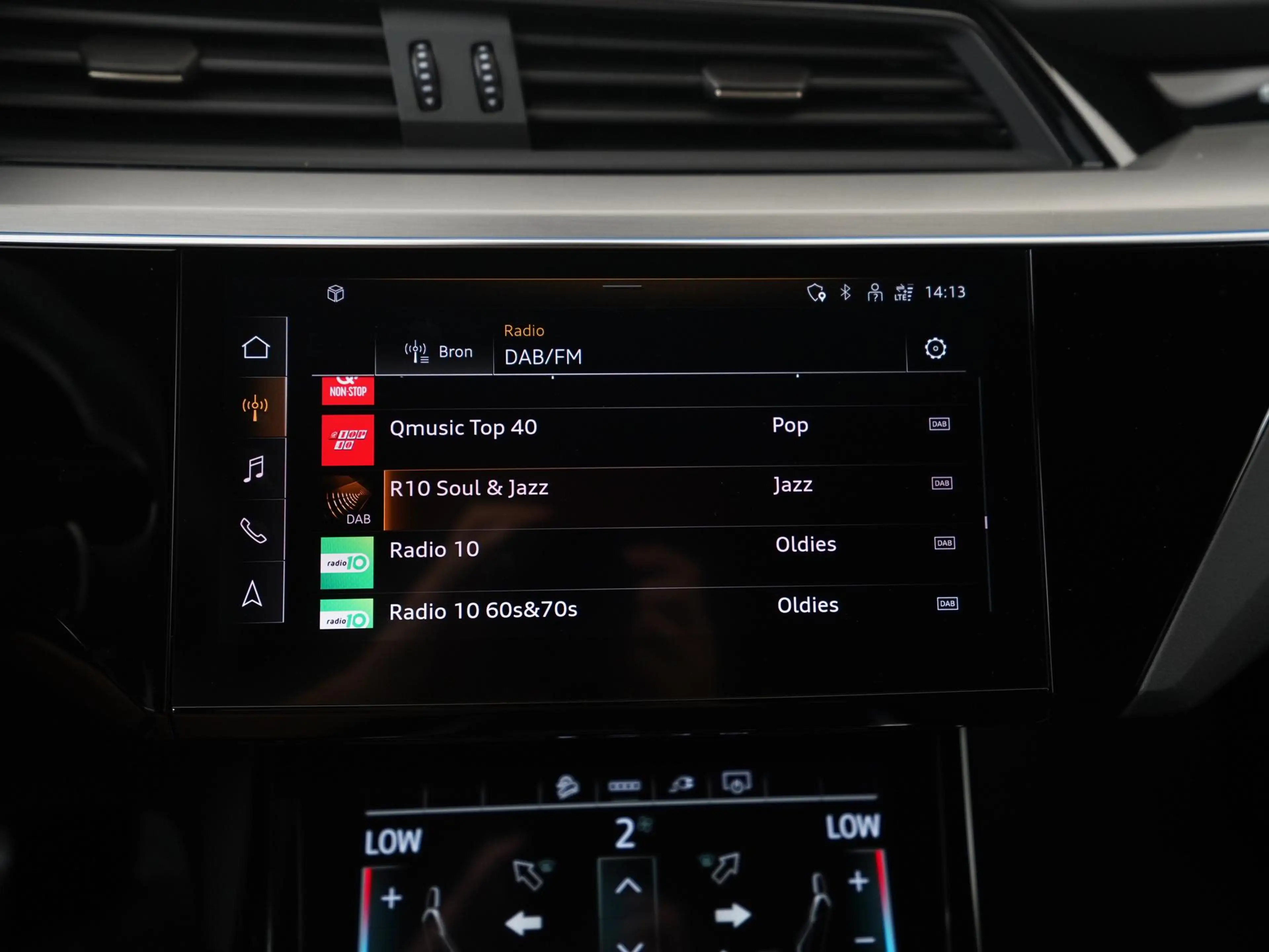 Audi e-tron 55 quattro S-Line Black Style 95 kWh | SOH 95% | P — photo 16