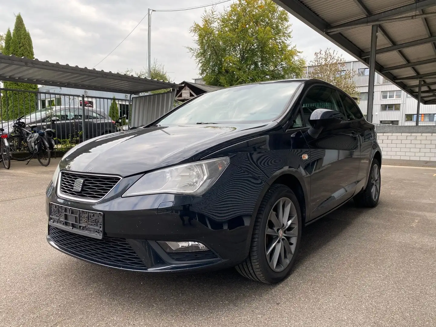 SEAT Ibiza *SC*Sport*Euro5*Klima*TÜV*2.Hand* Schwarz - 1