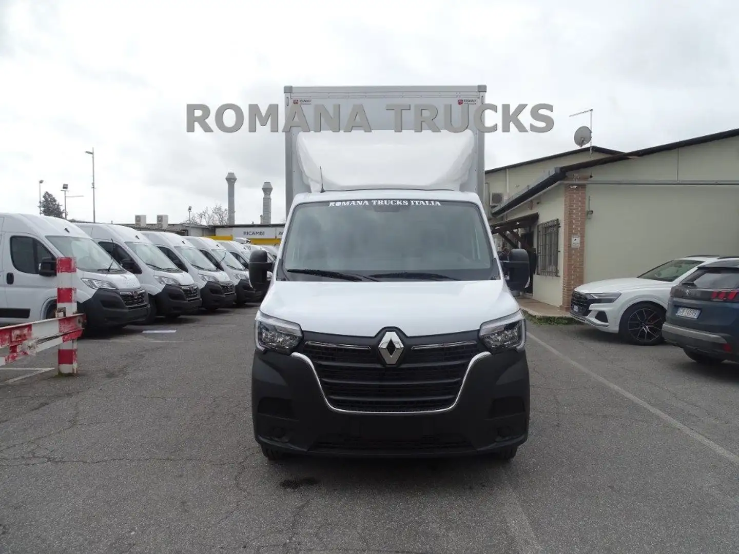 Renault Master 145CV FURGONATURA IN LEGA 9 EUROPALLET CON SPONDA Bianco - 2
