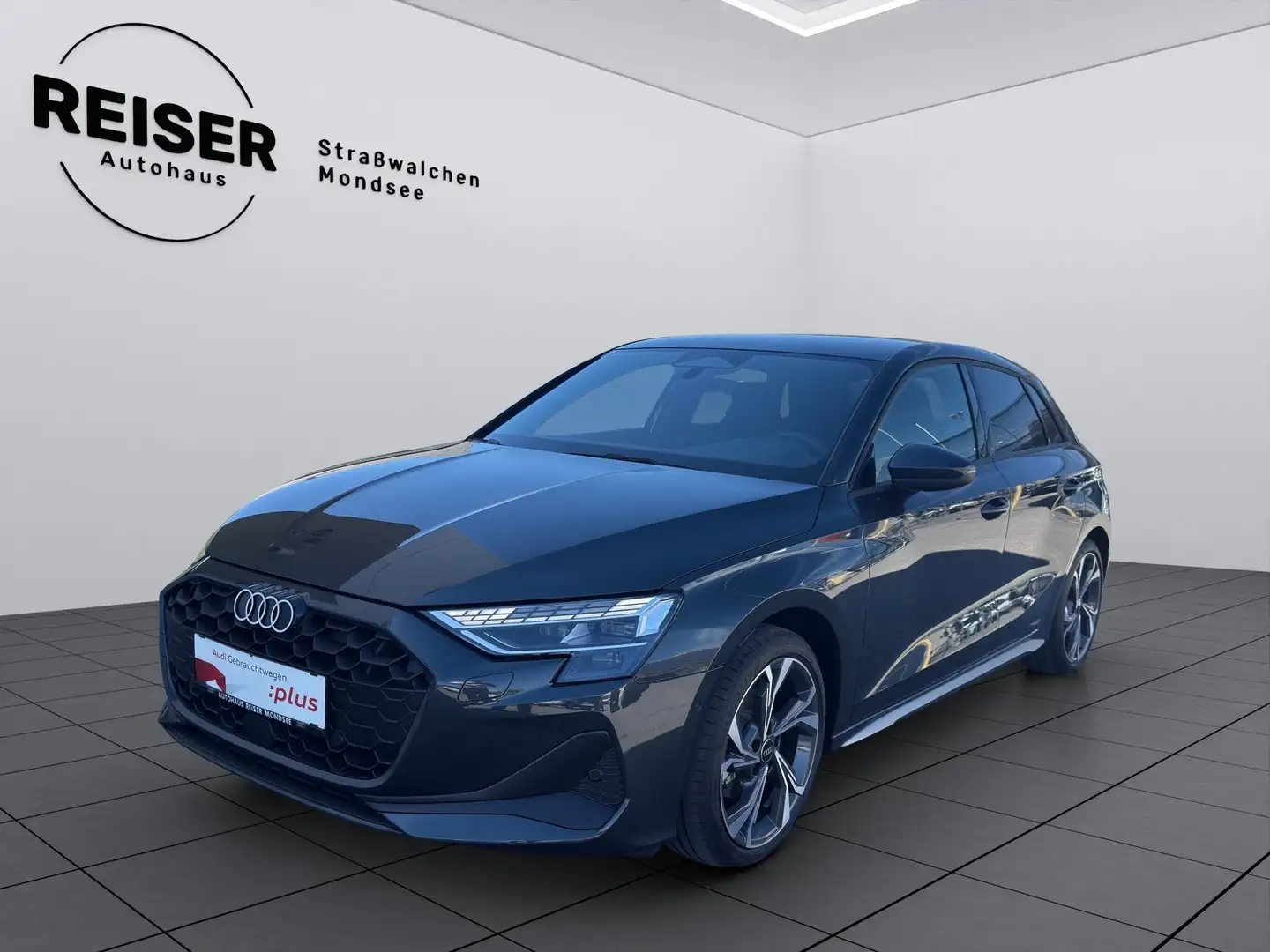 Audi A3 30 TFSI Grau - 2