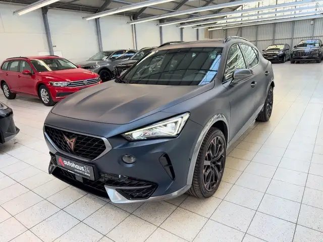 Cupra Formentor view 3