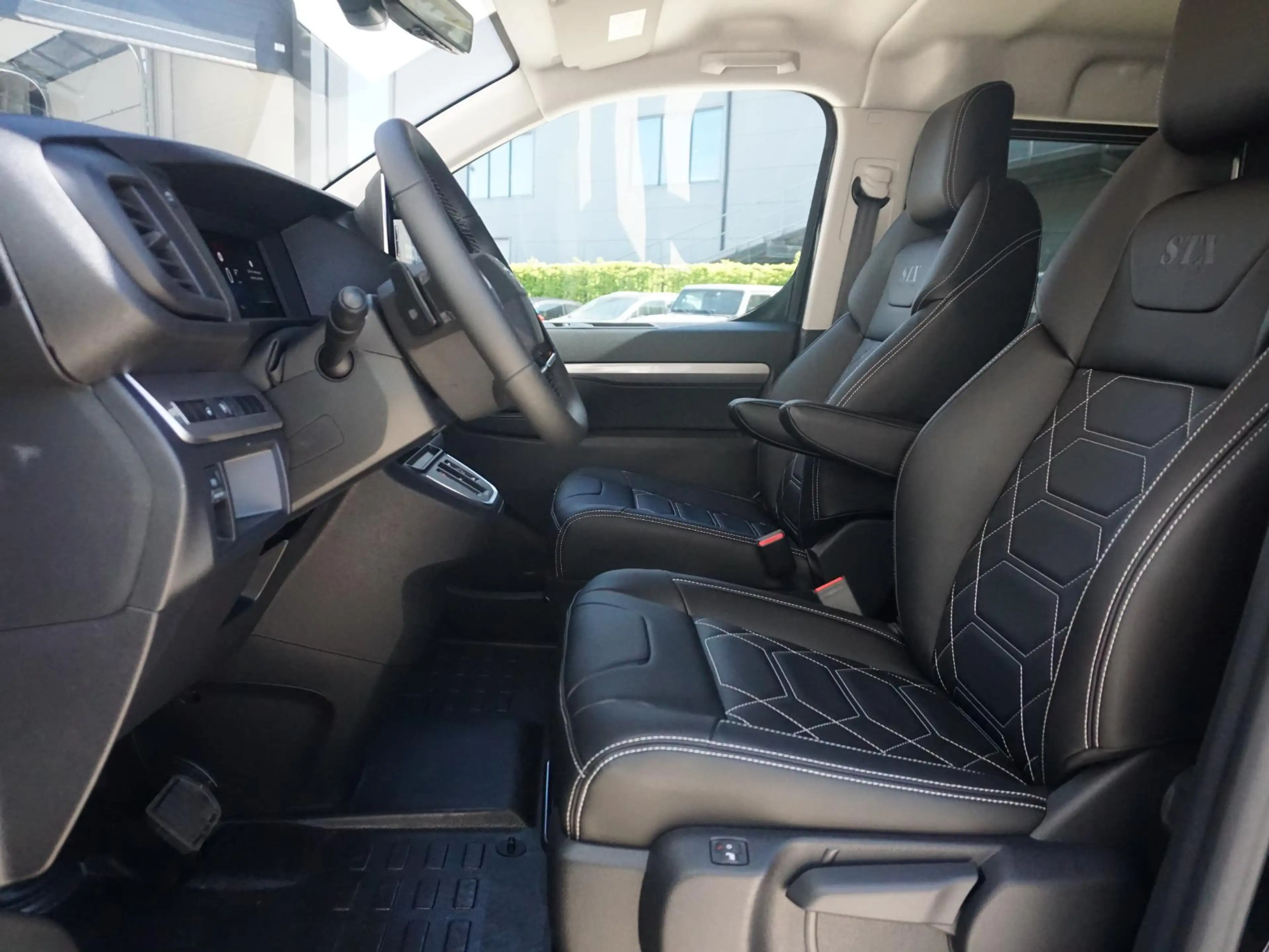 Opel Vivaro-e Dubbele Cabine 75kWh | STX Sport | Mooiste  bus va — photo 15