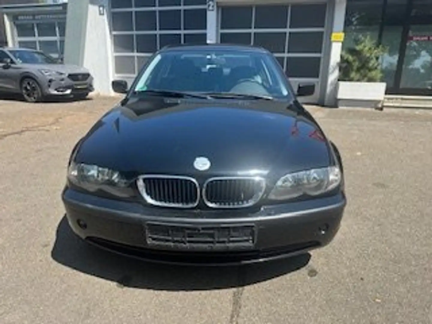 BMW 318 318d Zwart - 1