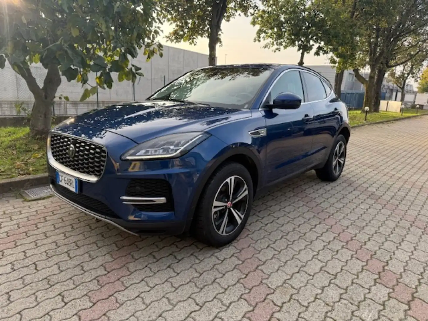 Jaguar E-Pace 2.0D I4 163 CV 4 AWD Auto Sport , Camera 360 Bleu - 2