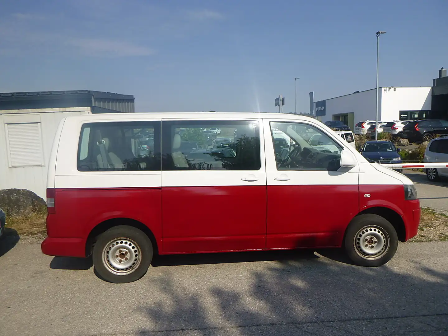 Volkswagen T5 Kombi 2,0 TDI D-PF Weiß - 1