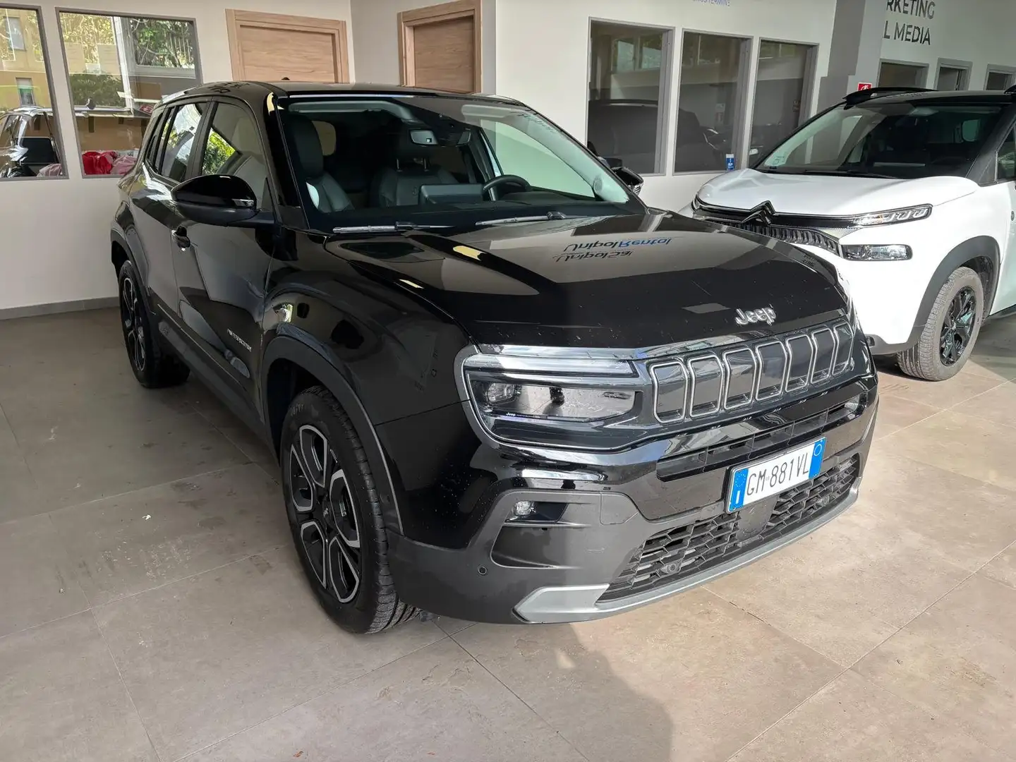 Jeep Avenger Avenger 1.2 turbo Summit fwd 100cv Zwart - 2