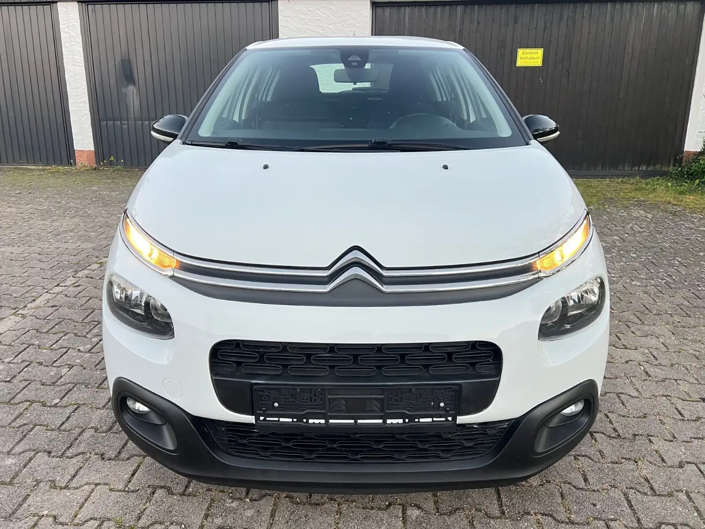 Citroen C3 Feel 1.5 BlueHDI*Navi*LaneAssist*PDC*Tempomat Weiß - 2