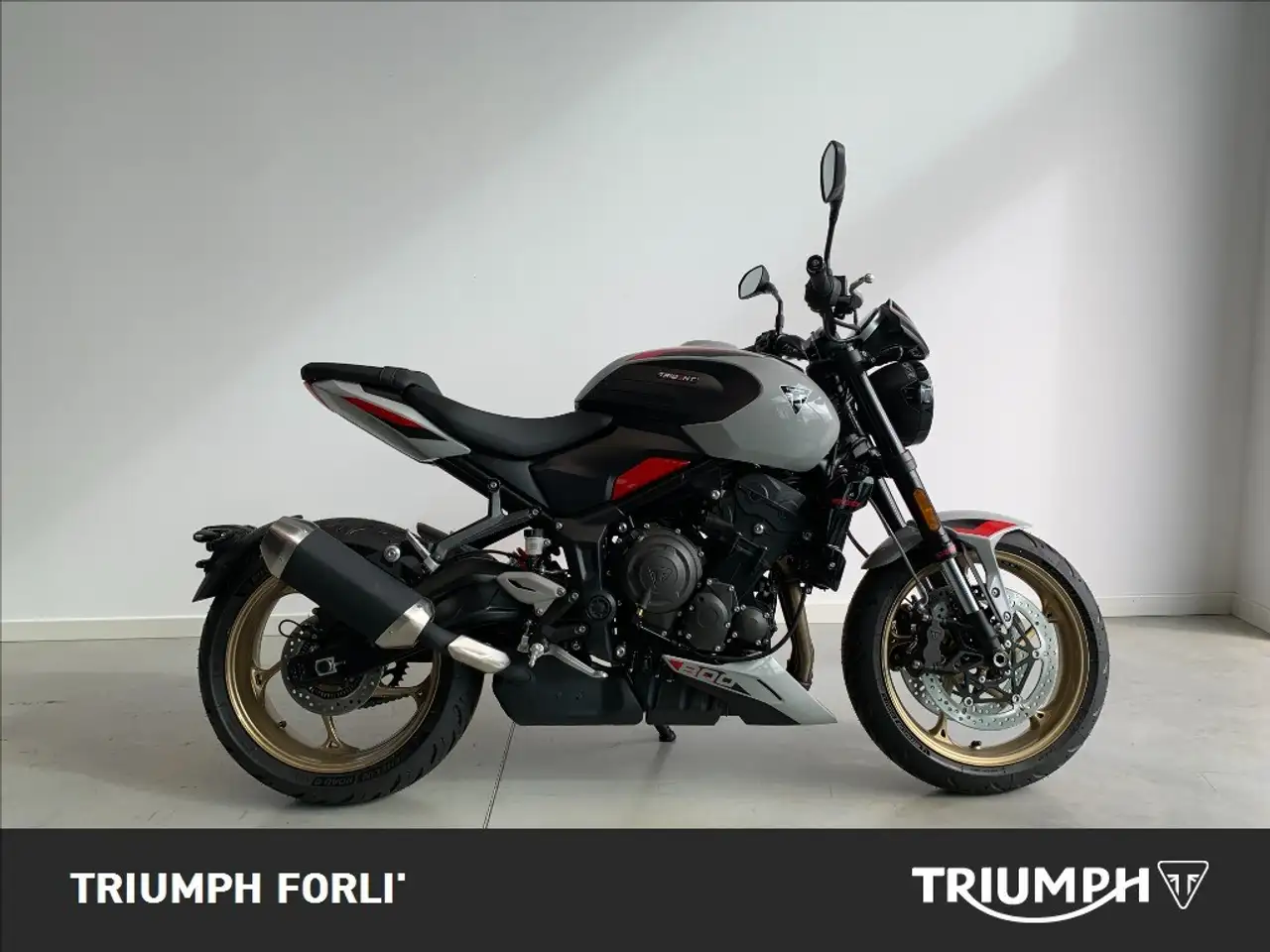 Triumph Trident 800