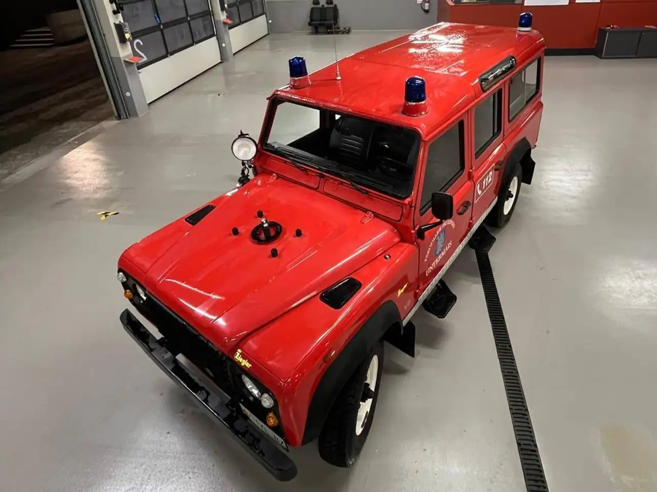 Land Rover Defender V8 Benziner Feuerwehrfahrzeug, foto 9