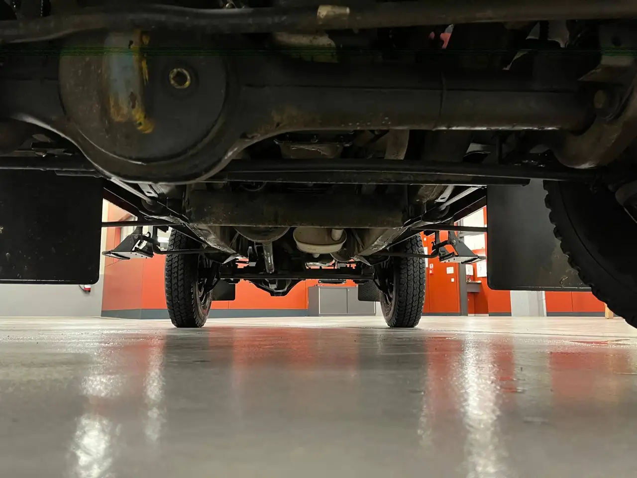 Land Rover Defender V8 Benziner Feuerwehrfahrzeug, foto 6