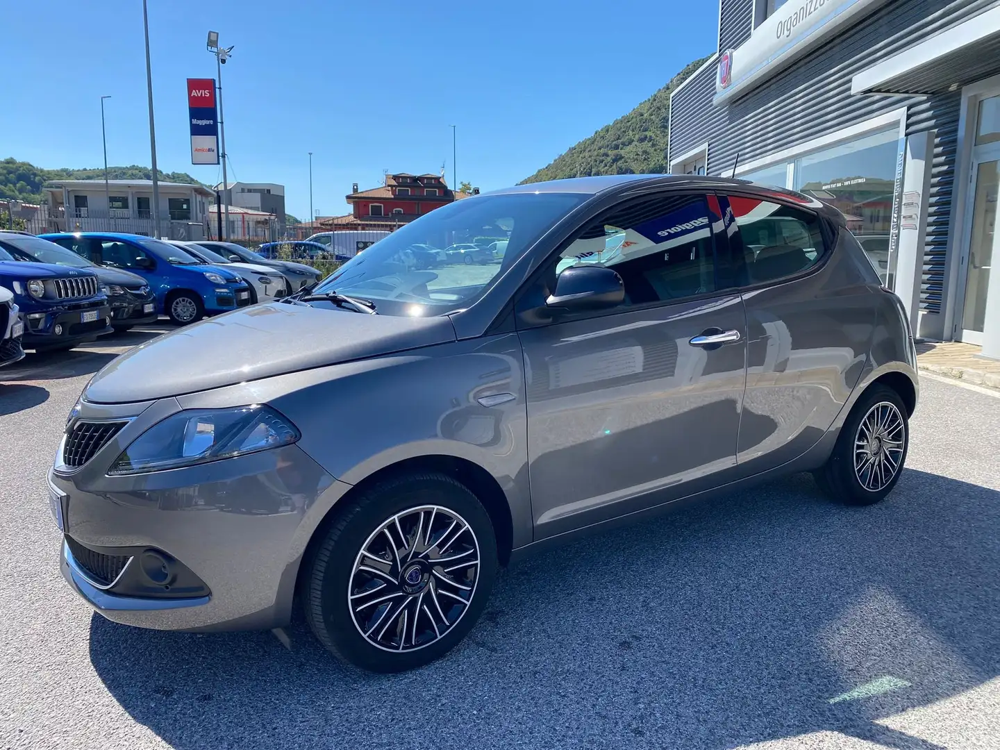 Lancia Ypsilon 1.0 firefly hybrid Gold s Gris - 1