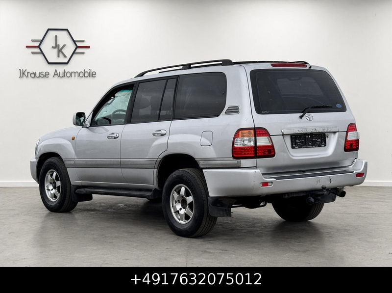 Toyota Land Cruiser 100 4.2 TD Aut. 6Sitze Leder AHK — photo 13