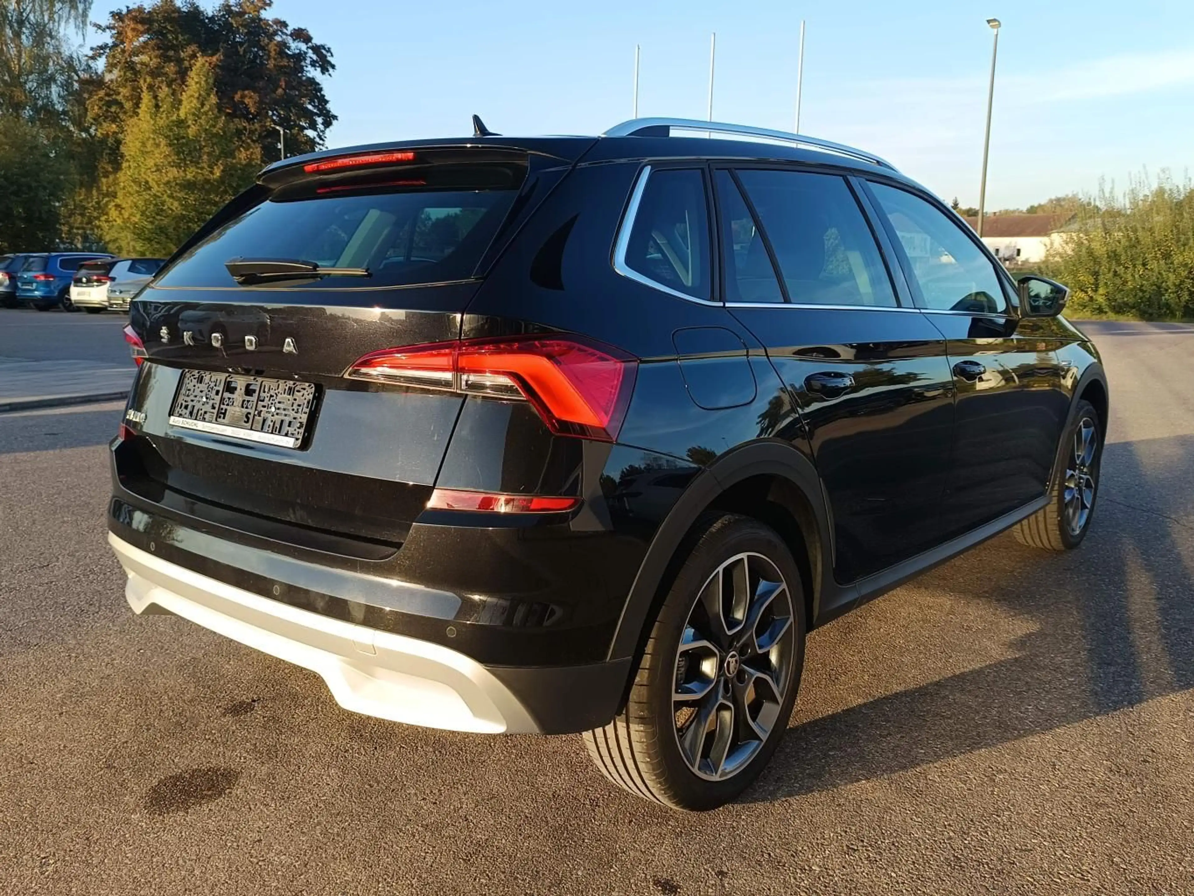 Skoda Kamiq 1.5 TSI DSG SCOUTLINE SMART-LINK+18"+ACC+L — photo 6