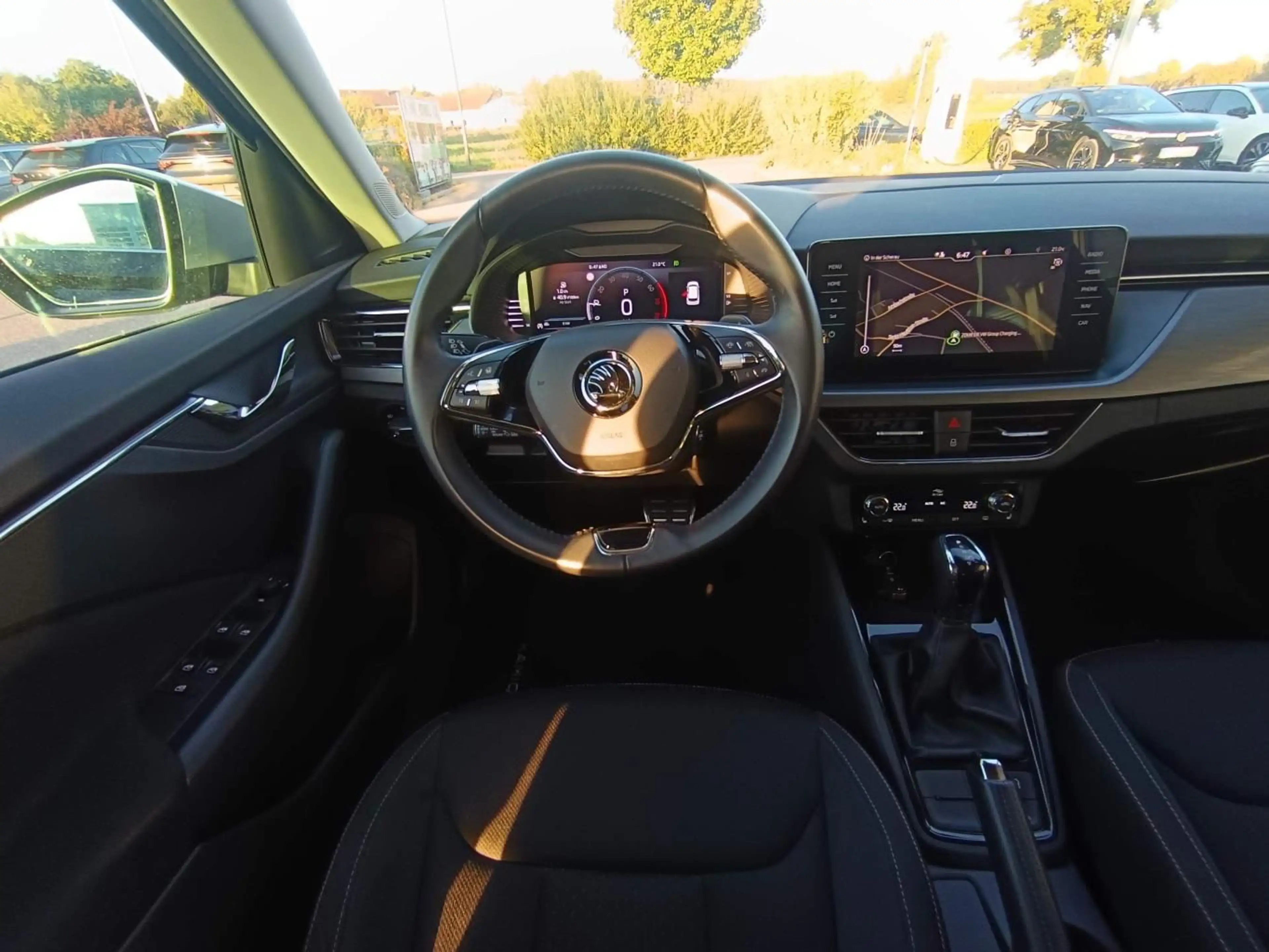 Skoda Kamiq 1.5 TSI DSG SCOUTLINE SMART-LINK+18"+ACC+L — photo 13