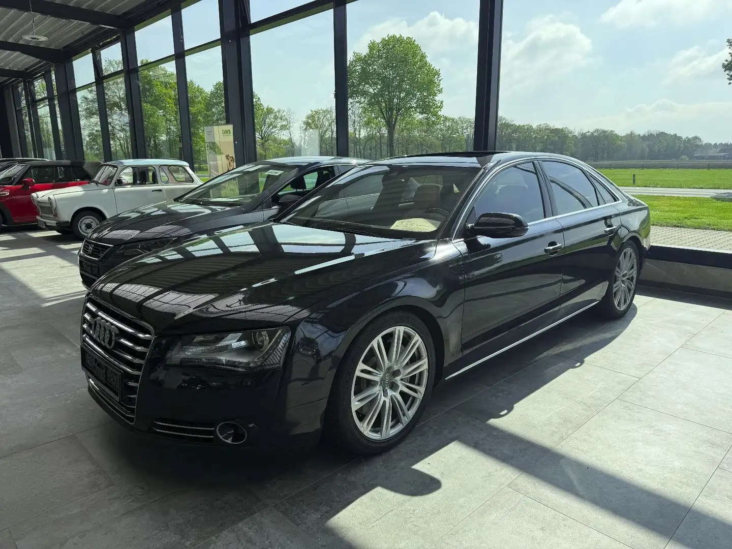 Audi A8 4.2 TDI quattro Schwarz - 2