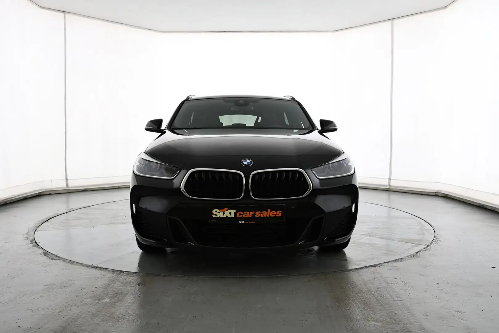 BMW X2 sDrive 18d M Sport|NAV|SHZ|ParkAss|HiFi|Alarm Black - 2