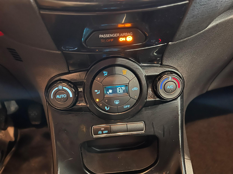 Ford Fiesta 1.0 EcoBoost Candy Blue Edition — photo 15