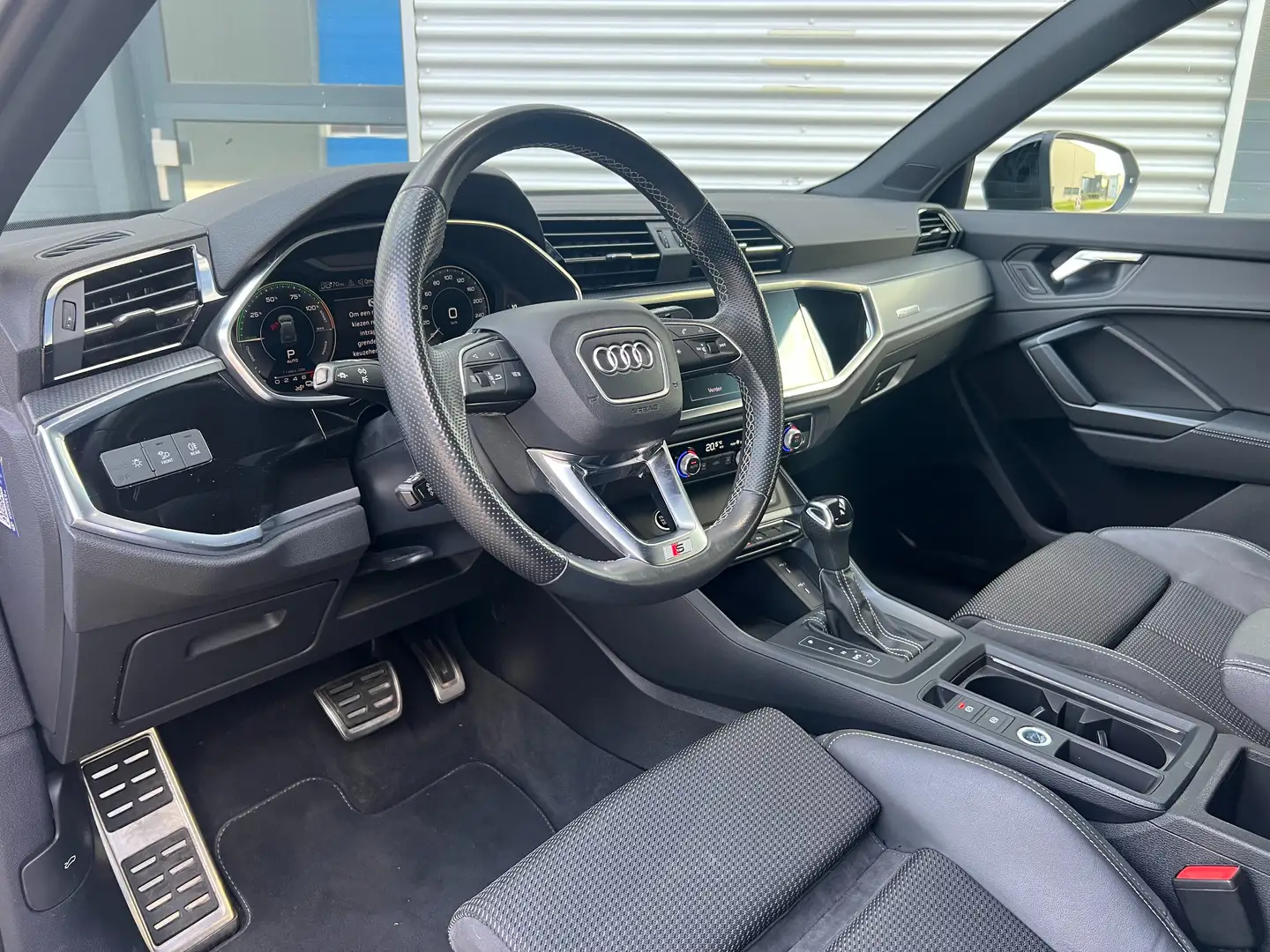 Audi Q3 45 TFSI e S line I ACC I Keyless I Digital dash Wit - 2