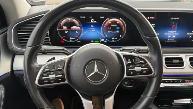 Mercedes-Benz Gle Class view 9