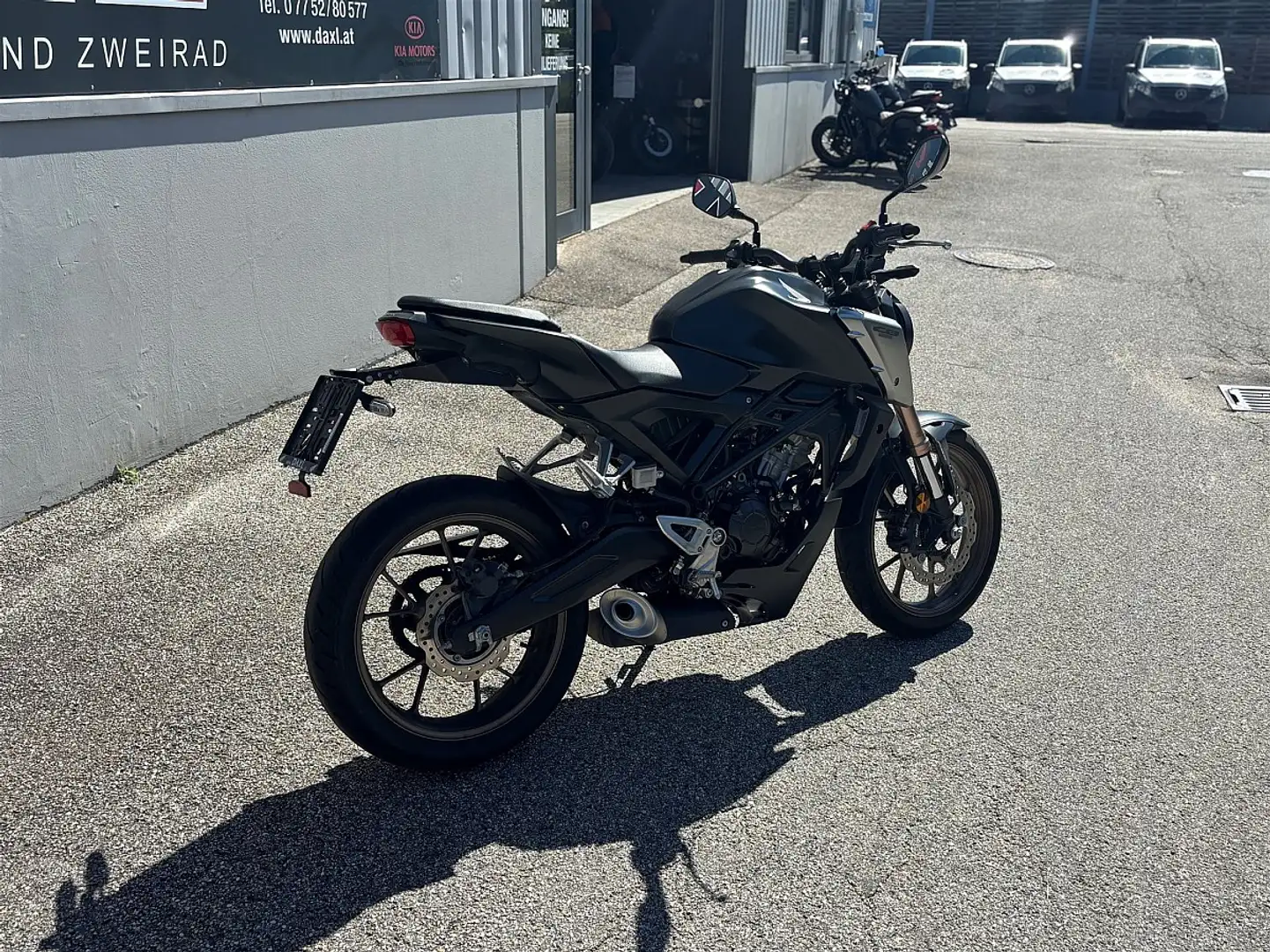 Honda CB 125R - € 57,79 monatlich - 2