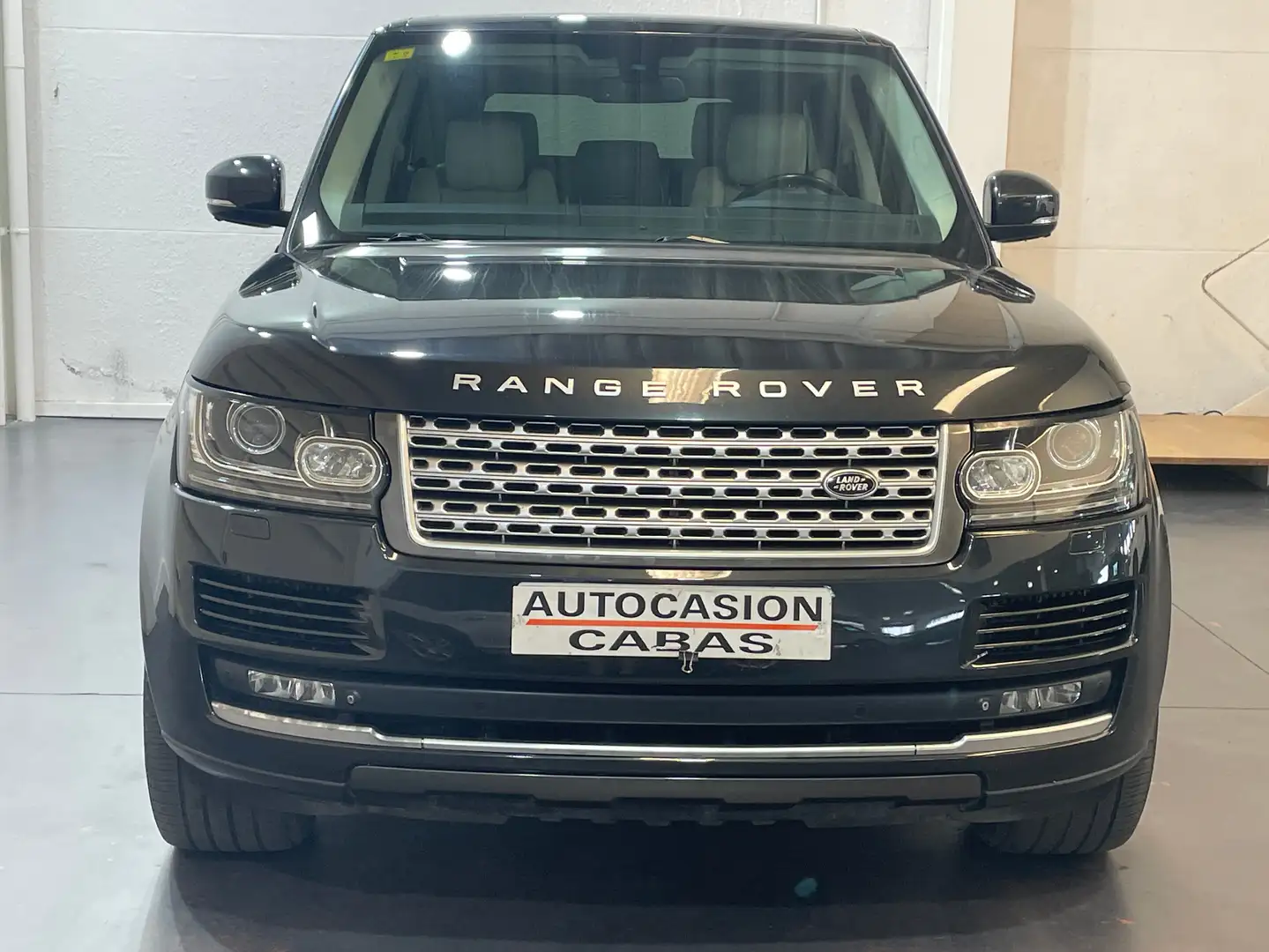 Land Rover Range Rover 4.4SDV8 Vogue Aut. Negro - 2