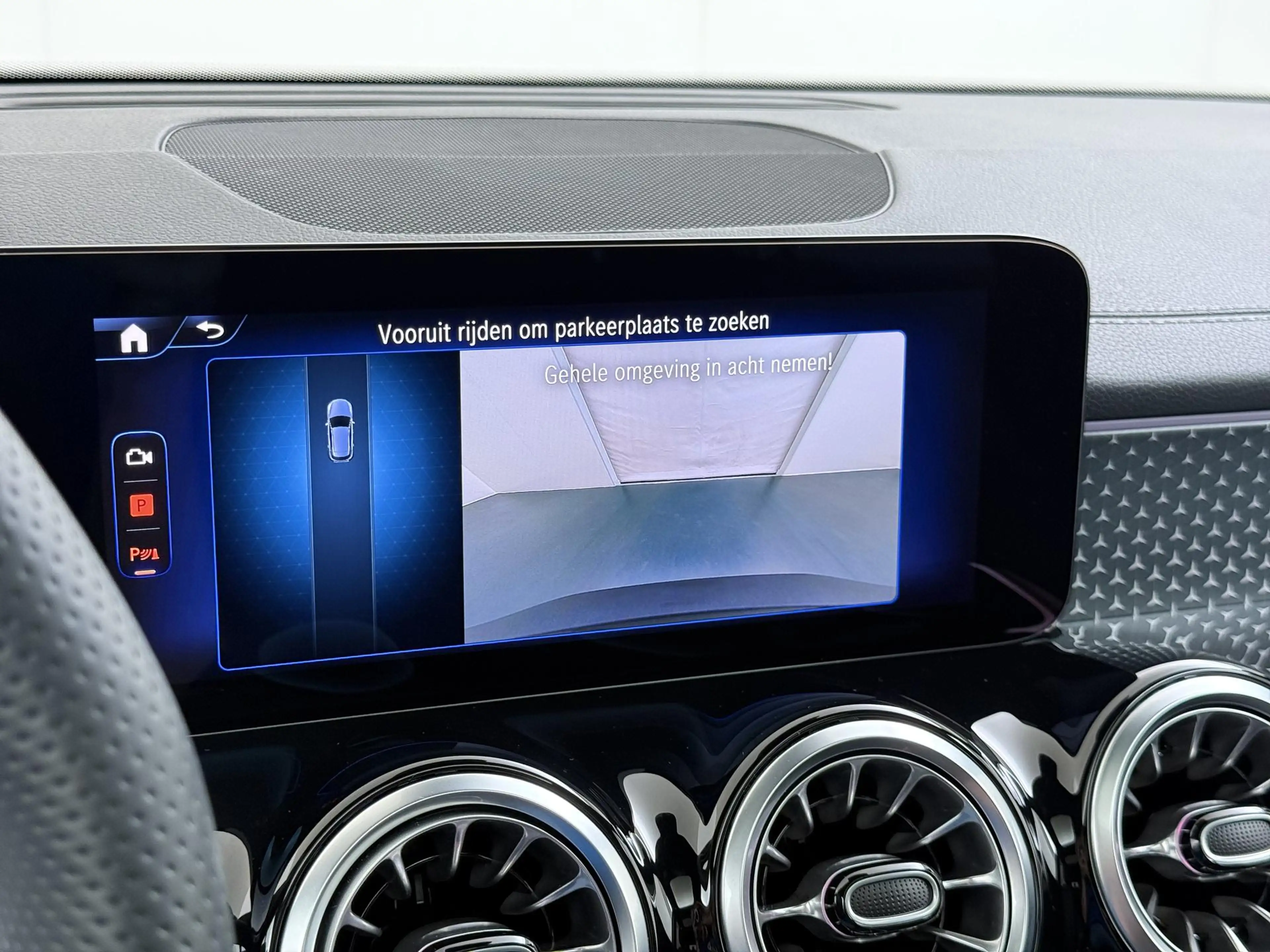 Mercedes-Benz EQB 250 250+ AMG Line 71 kWh | Panorama - Schuifdak | 20" — photo 8