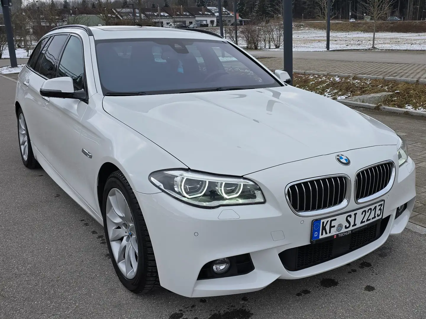 BMW 525 5er Touring Diesel 525d xDrive Touring Sport-Aut. Білий - 2