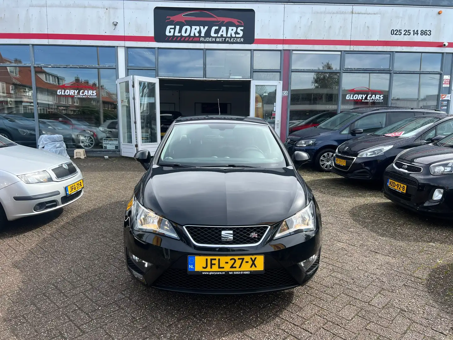 SEAT Ibiza 1.0 EcoTSI FR Connect 6 BAK-PDC-CRUISE-BLUETOOTH Zwart - 1