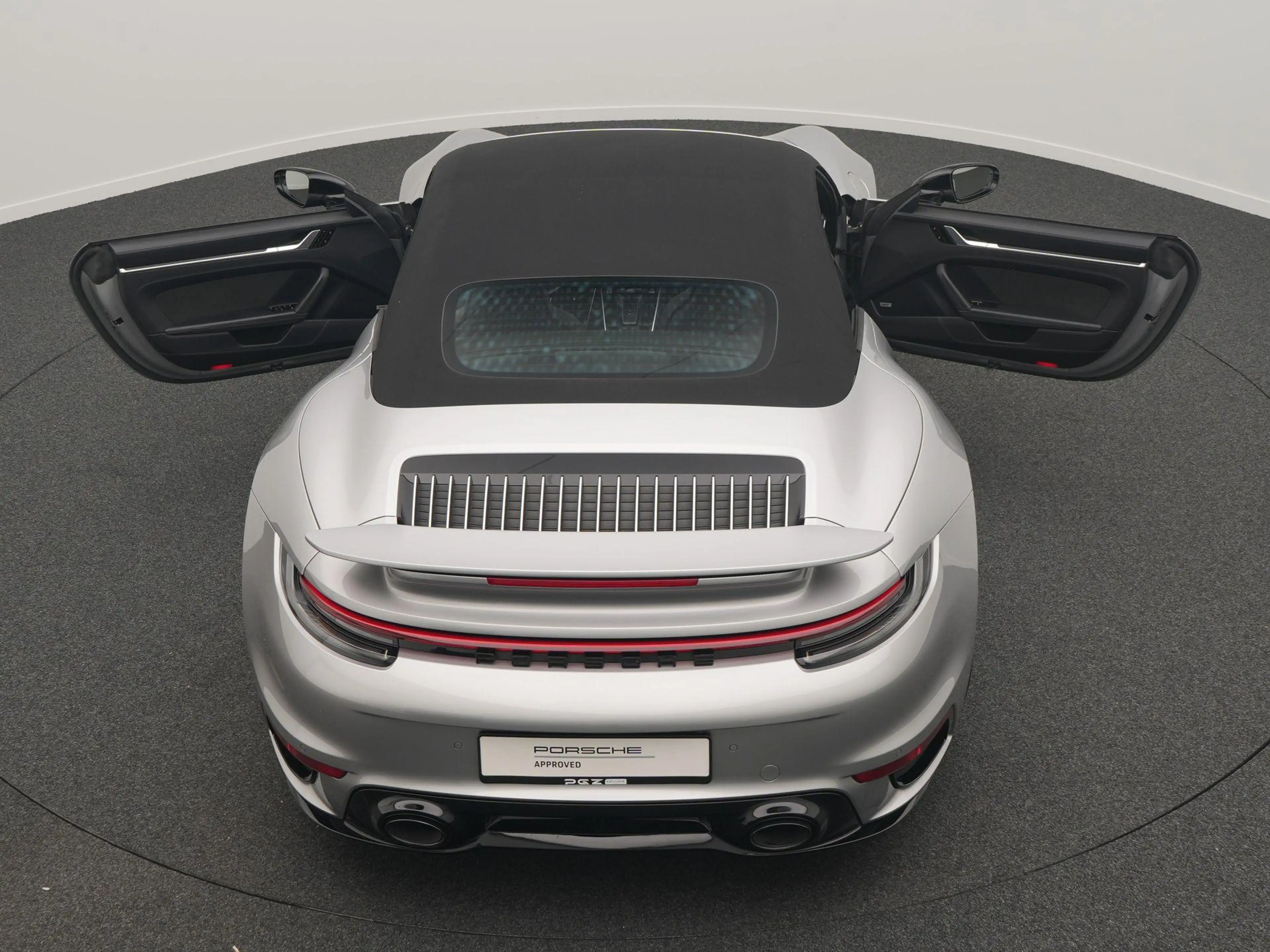 Porsche 992 Cabrio Turbo S — photo 12
