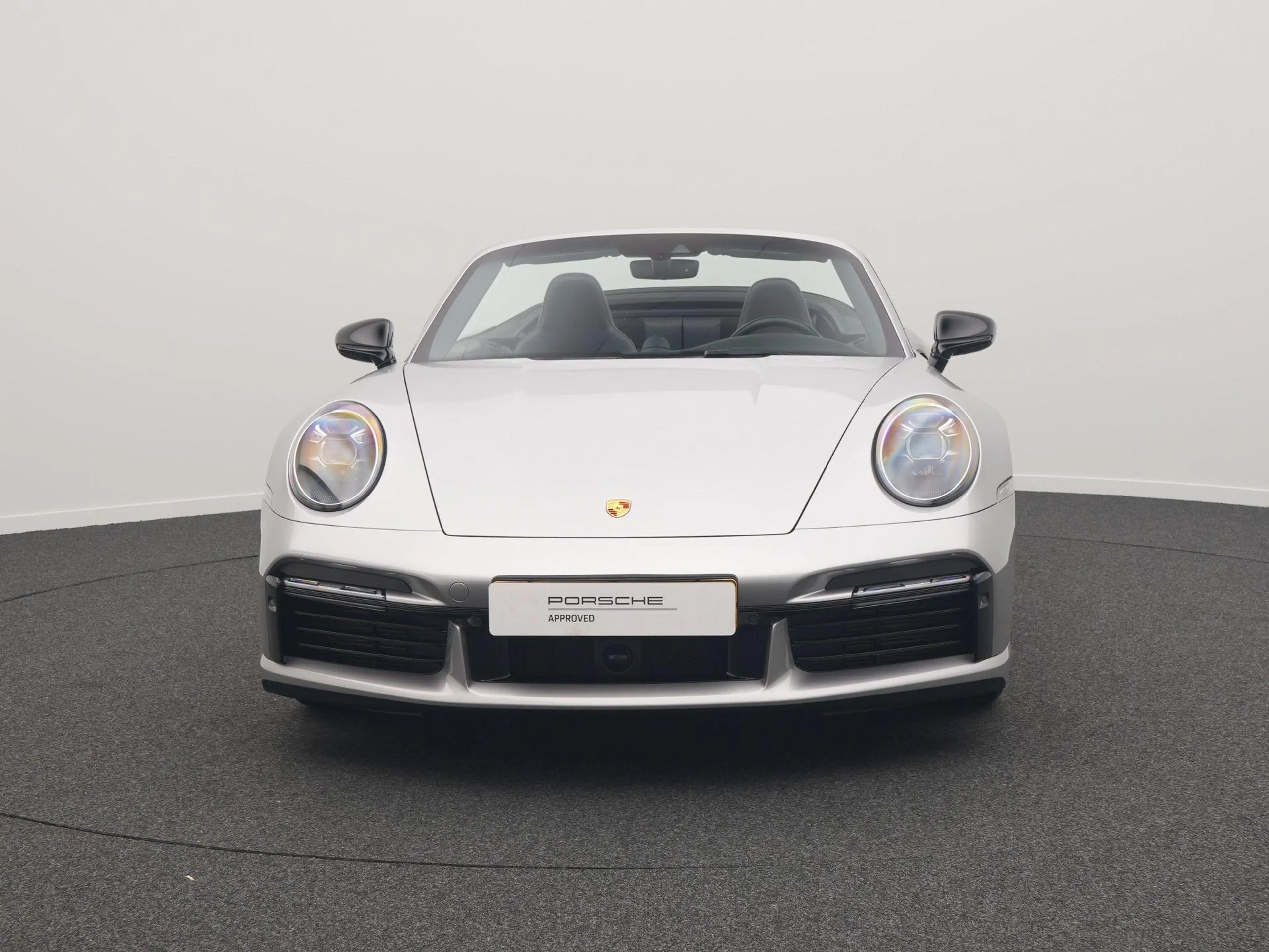 Porsche 992 Cabrio Turbo S — photo 8