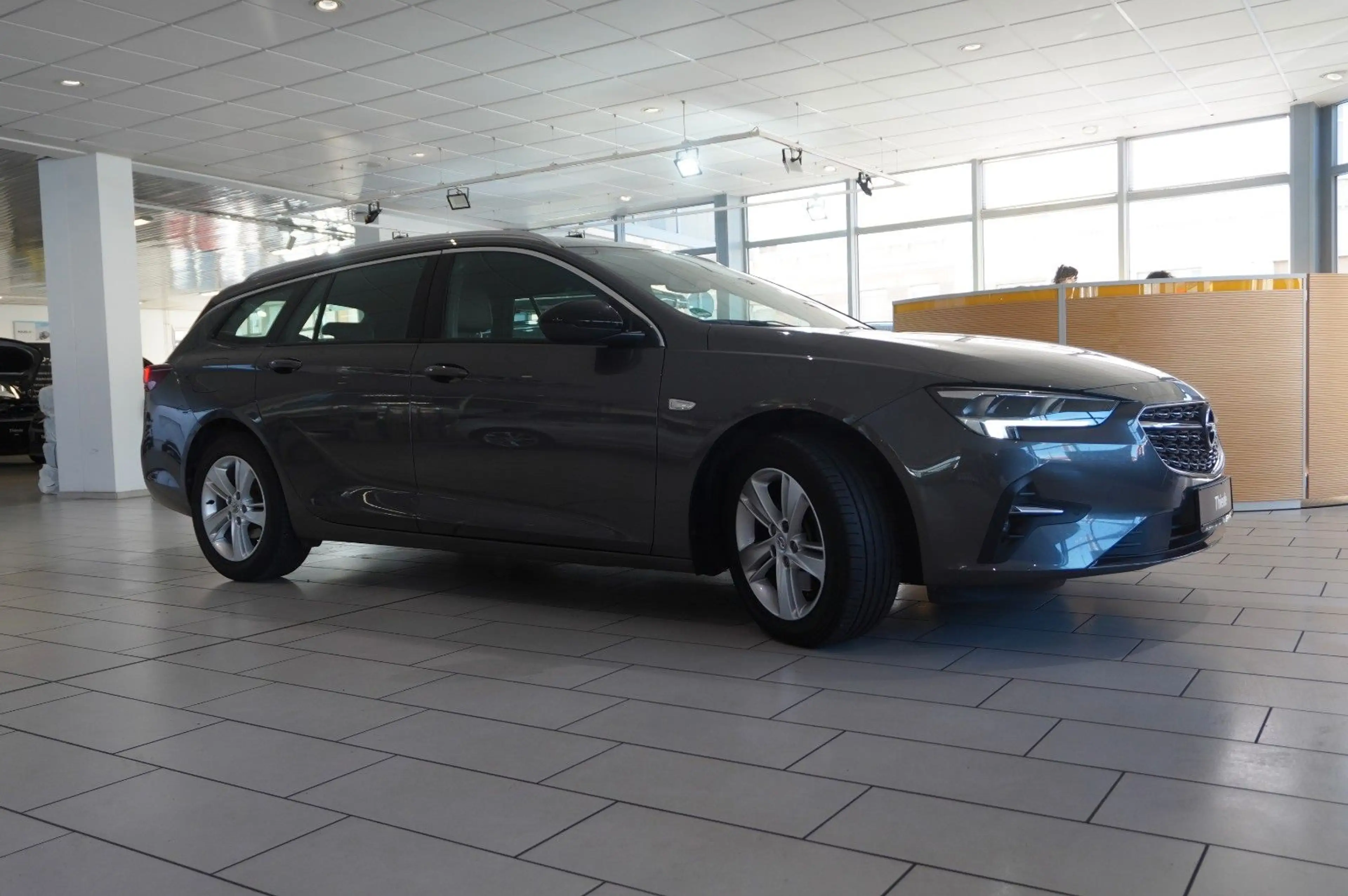 Opel Insignia B ST 2.0D BUSINESS NAVI/LED/KAMERA/HUD — photo 6