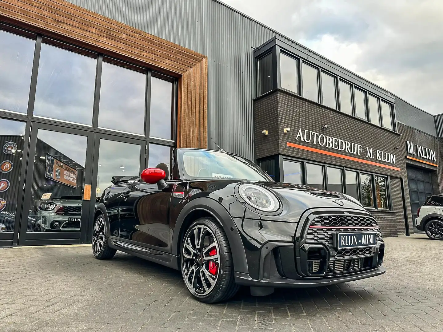 MINI John Cooper Works Cabrio Mini 2.0 JCW Pack F1 aut 231pk/Union Jack dak/Btw/ Noir - 1