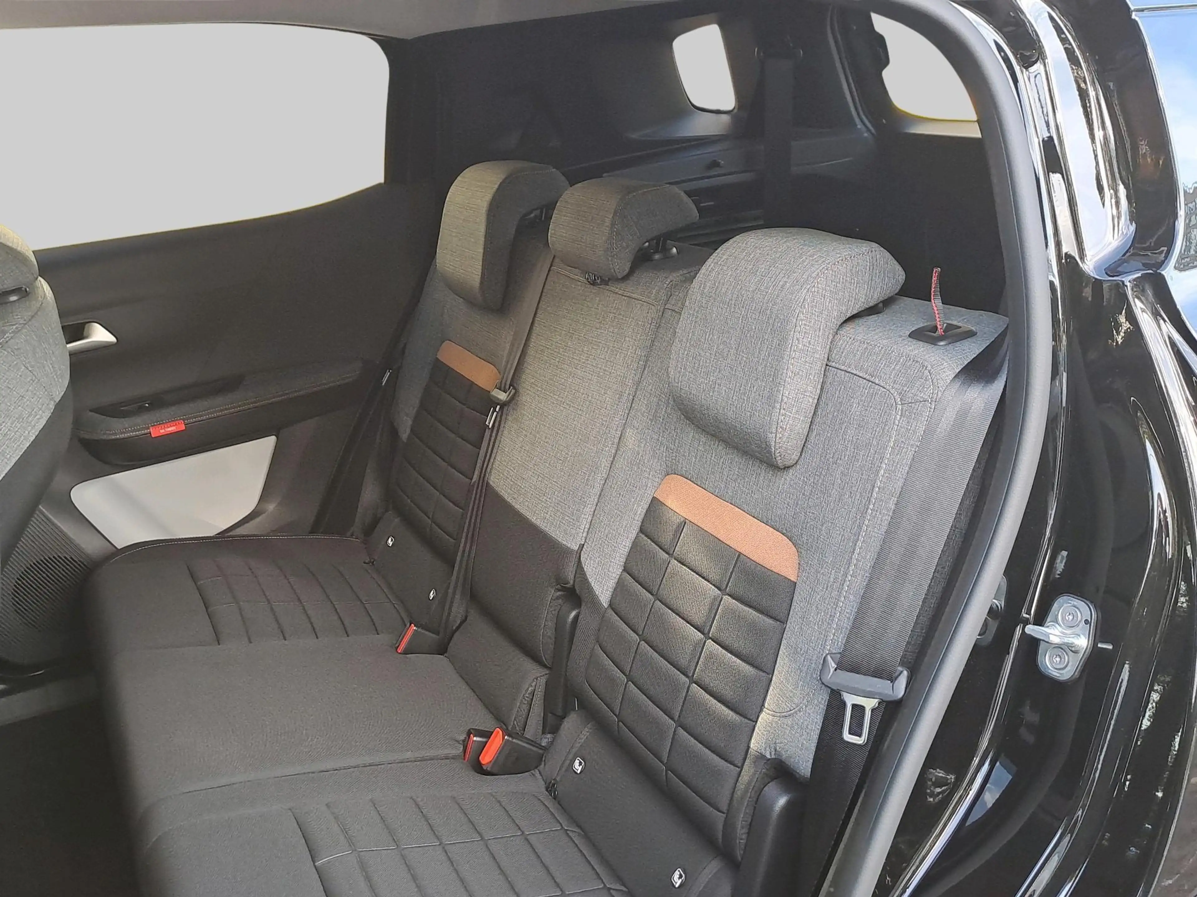 Citroen C3 Aircross Plus 145pk automaat | 10,25" kleuren touchscreen, — photo 15