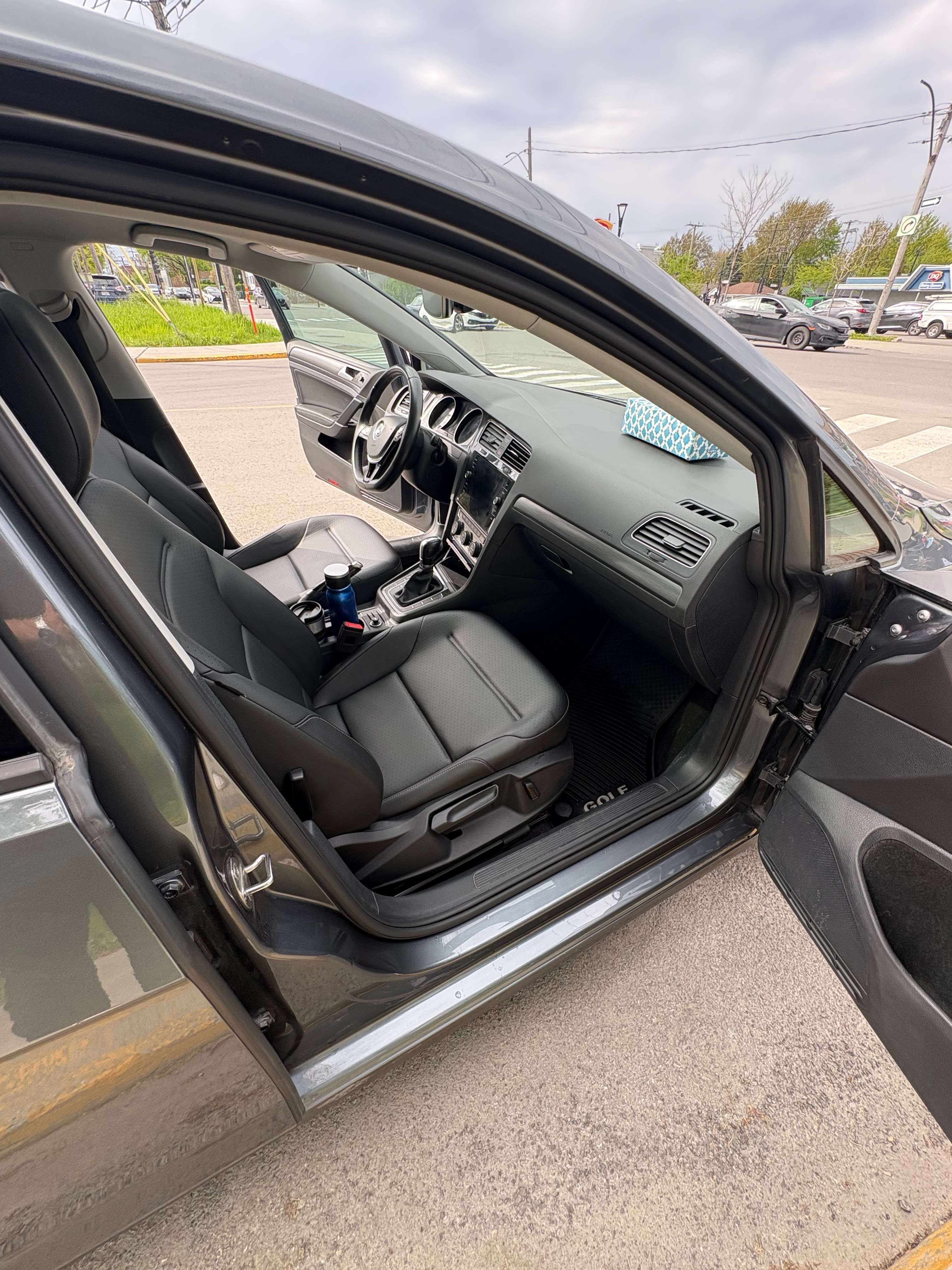 2019 Volkswagen Golf Highline thumb 9