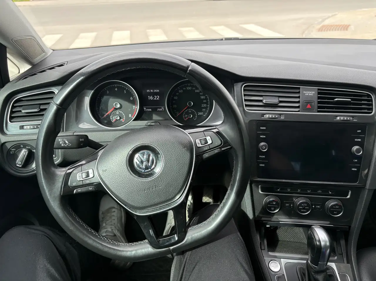 Volkswagen Golf снимка Volkswagen Golf