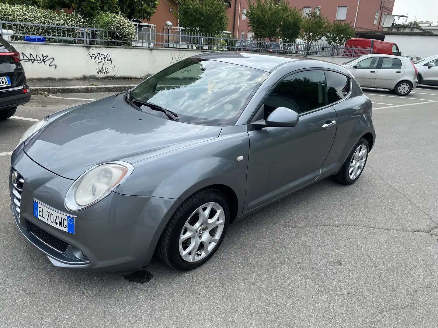 Alfa Romeo MiTo 1.4 tb BlackLine Collection Gpl 120cv Grau - 1
