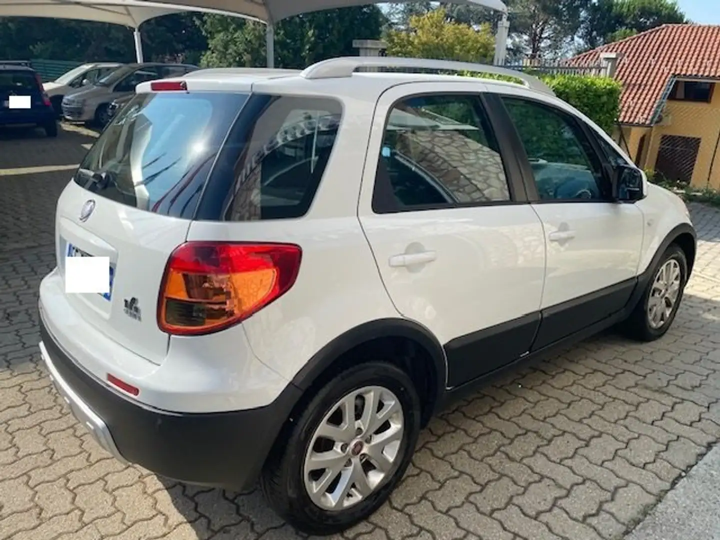 Fiat Sedici 2.0 MJT EMOTION 4x2 135CV Blanc - 2