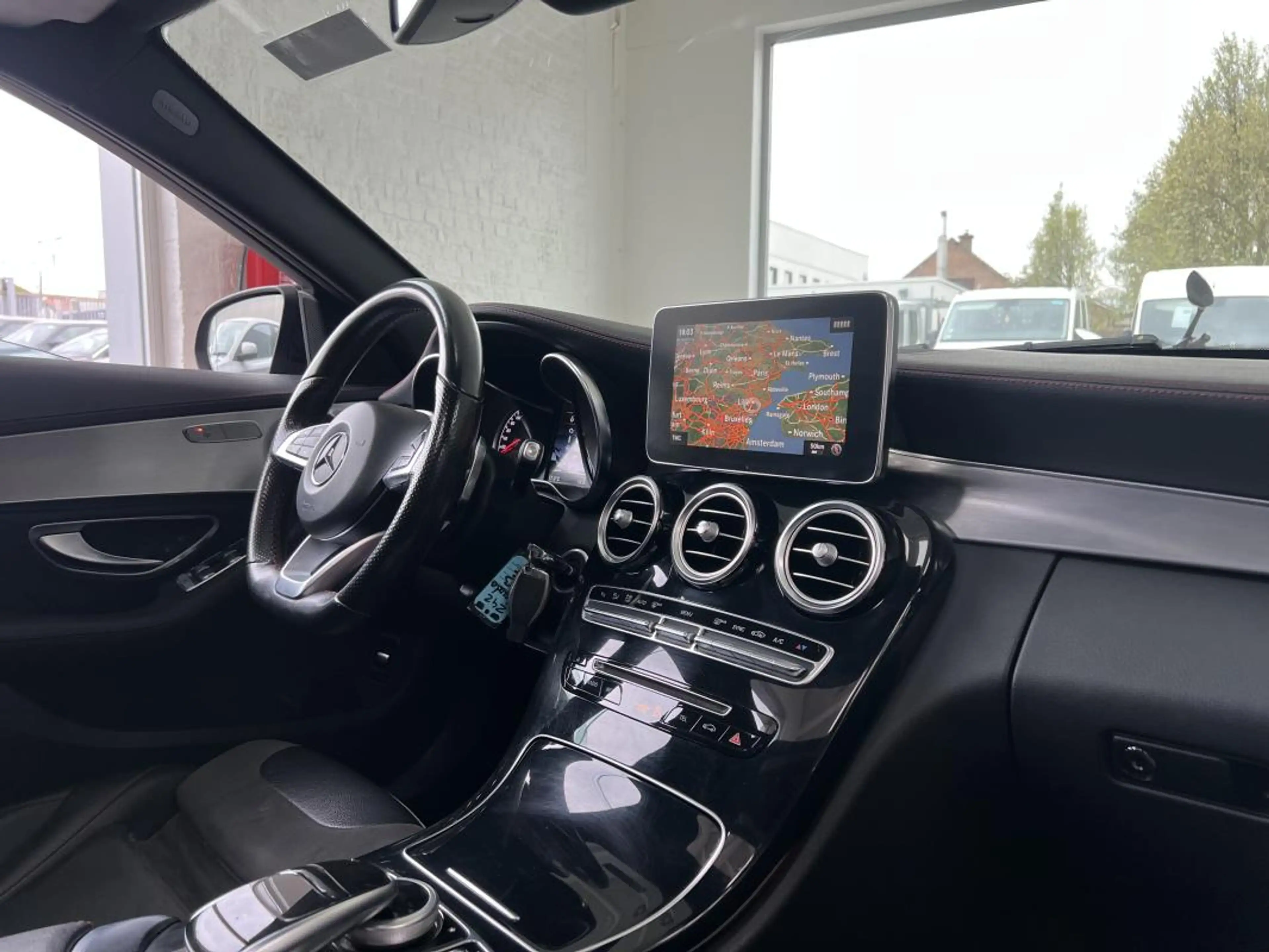 Mercedes-Benz C 43 AMG 43 C43 AMG 4 MATIC 3.0 V6 367CH TOIT OUVRANT GAR 12M — photo 11