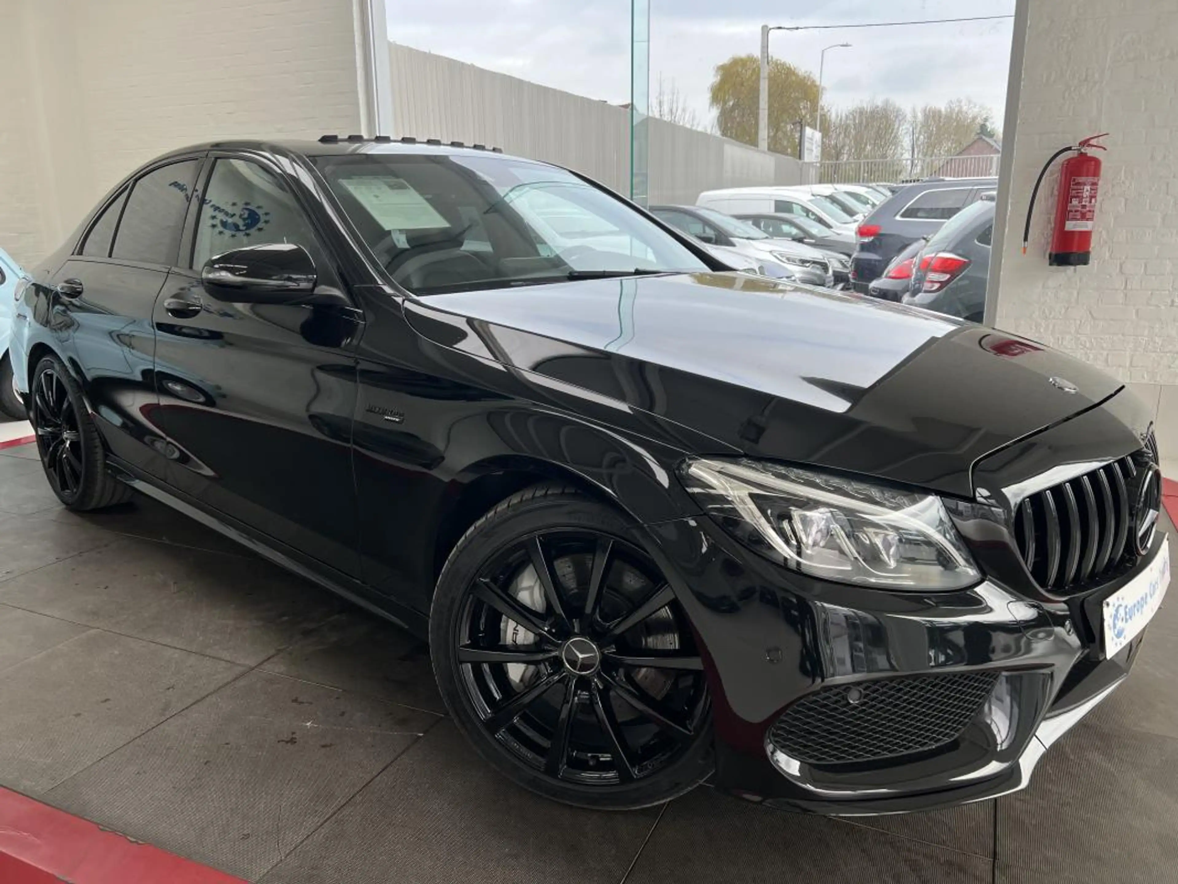 Mercedes-Benz C 43 AMG 43 C43 AMG 4 MATIC 3.0 V6 367CH TOIT OUVRANT GAR 12M — photo 4