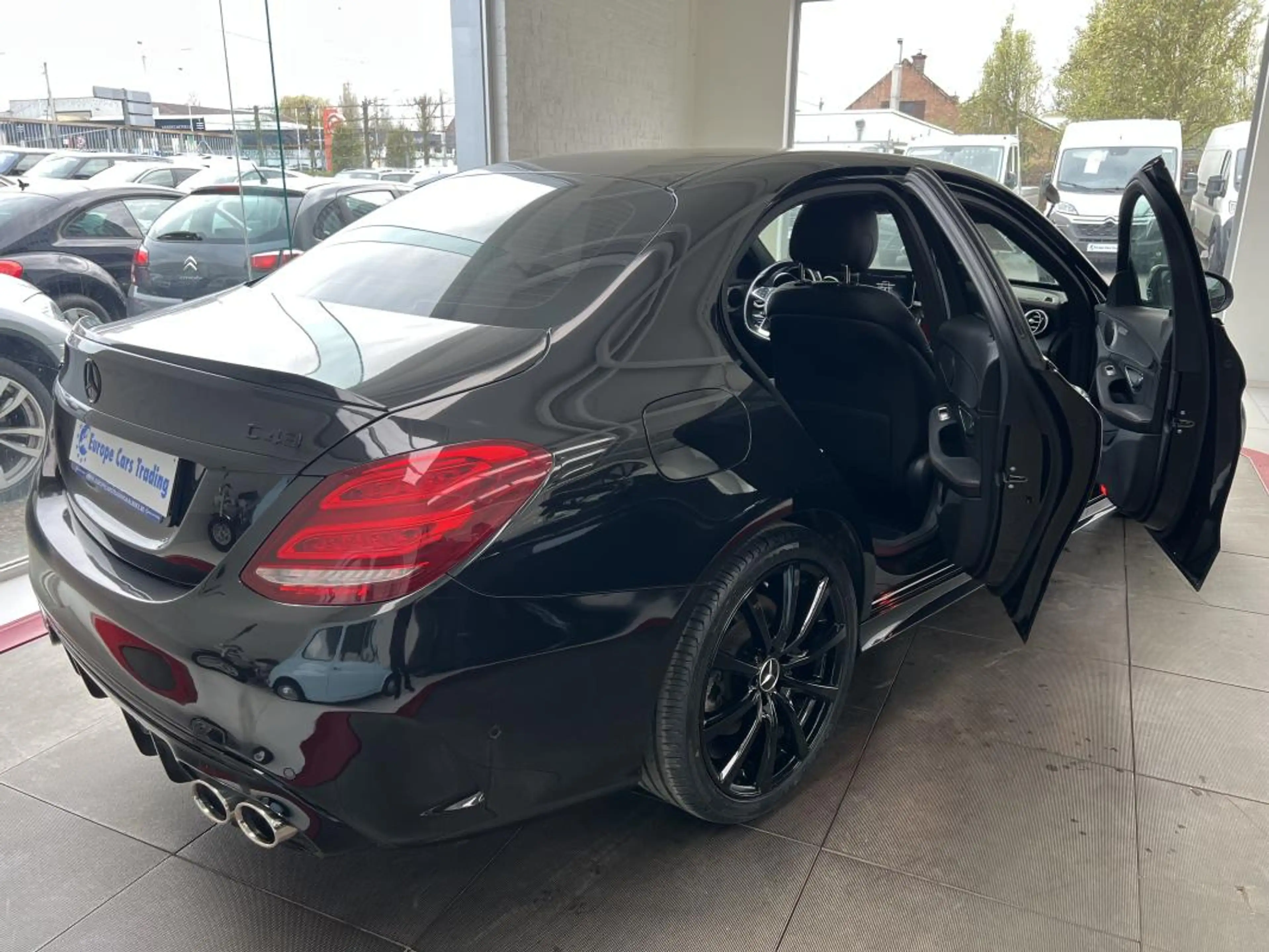 Mercedes-Benz C 43 AMG 43 C43 AMG 4 MATIC 3.0 V6 367CH TOIT OUVRANT GAR 12M — photo 3