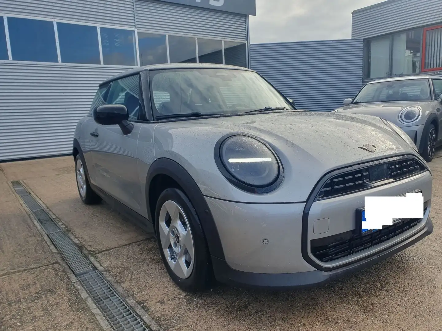 MINI Cooper Neuer COOPER C*Sitzh*Ambilight*Alarm*Cam*Totwkl Silber - 2