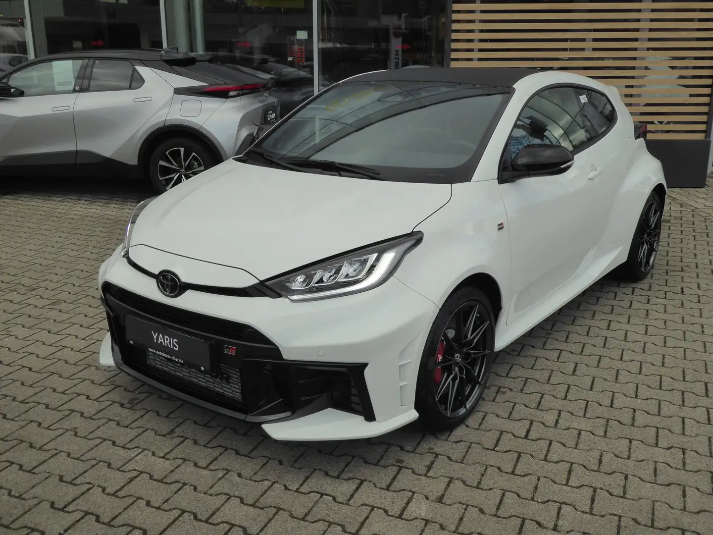 Toyota Yaris GR High Performance+Convenience Pak.+Automatik+BBS White - 1