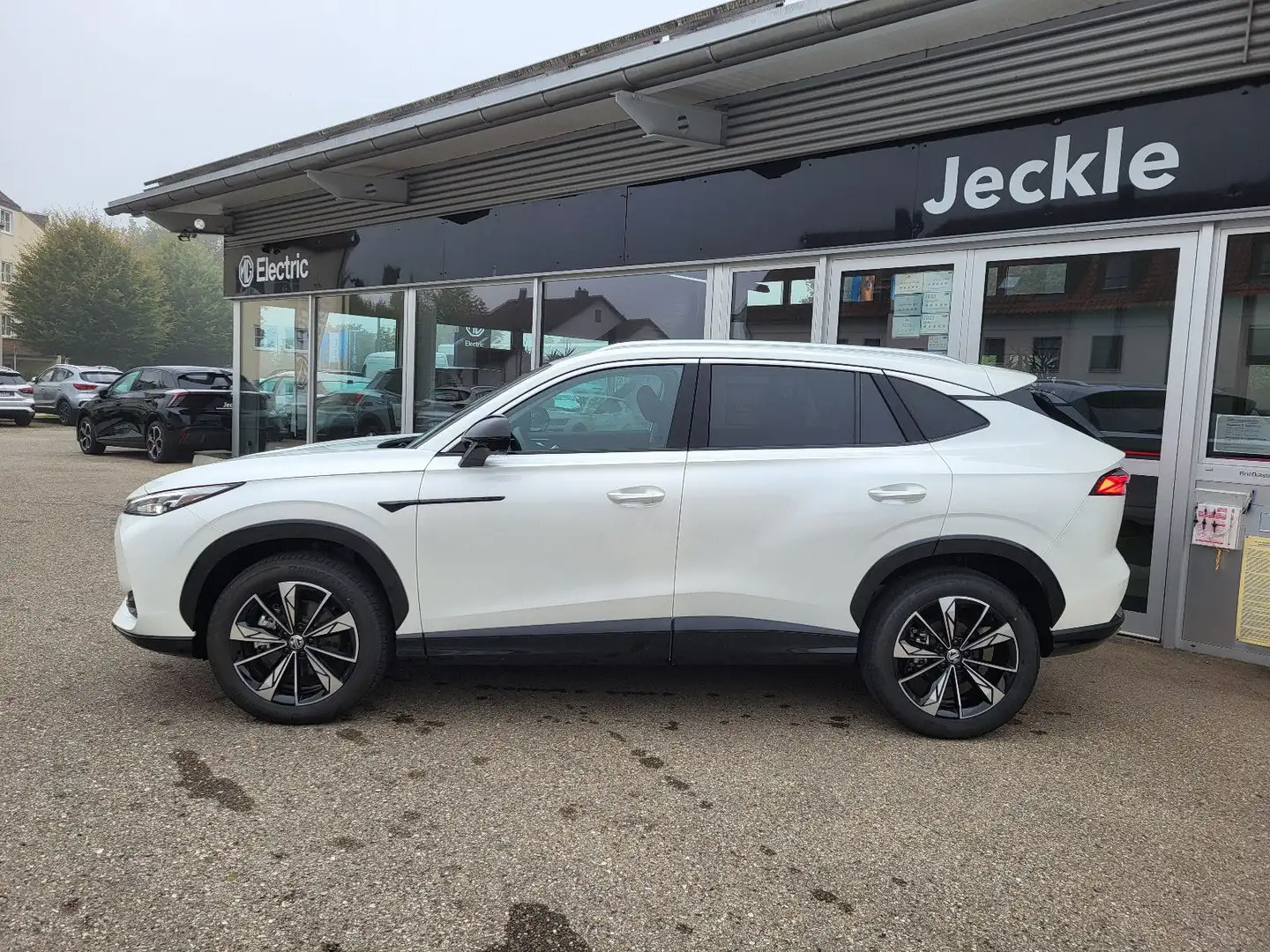 MG HS 1.5T Comfort Automatik*vomMGPartner*7JGarantie Weiß - 2