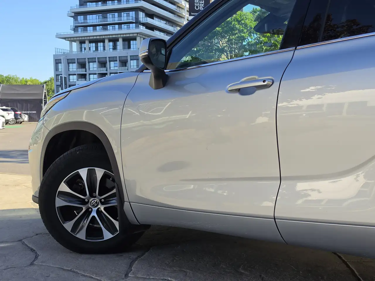 Toyota Highlander снимка Toyota Highlander