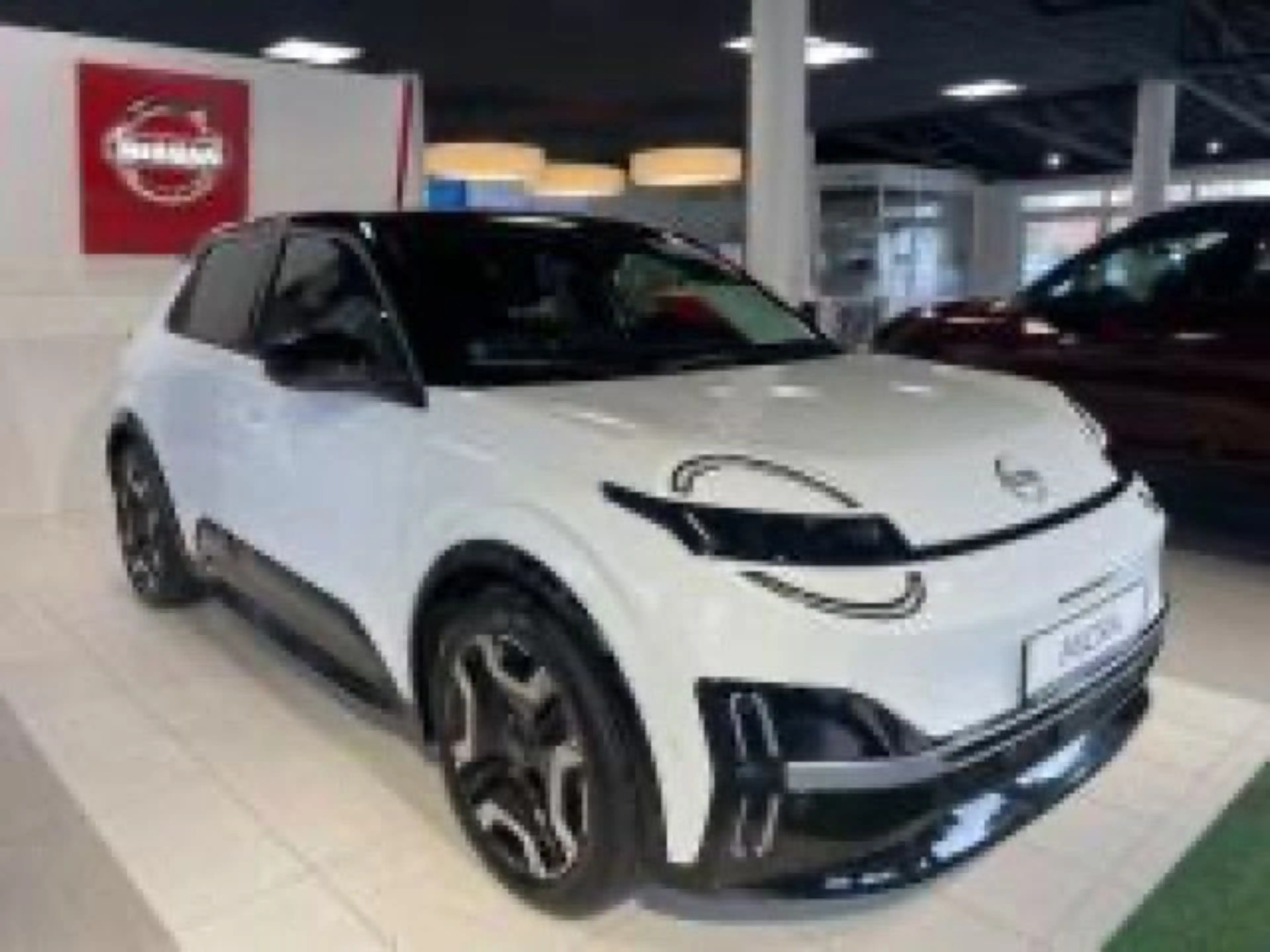 Nissan Micra 52 kWh Evolve ProPilot Assist Park — photo 2